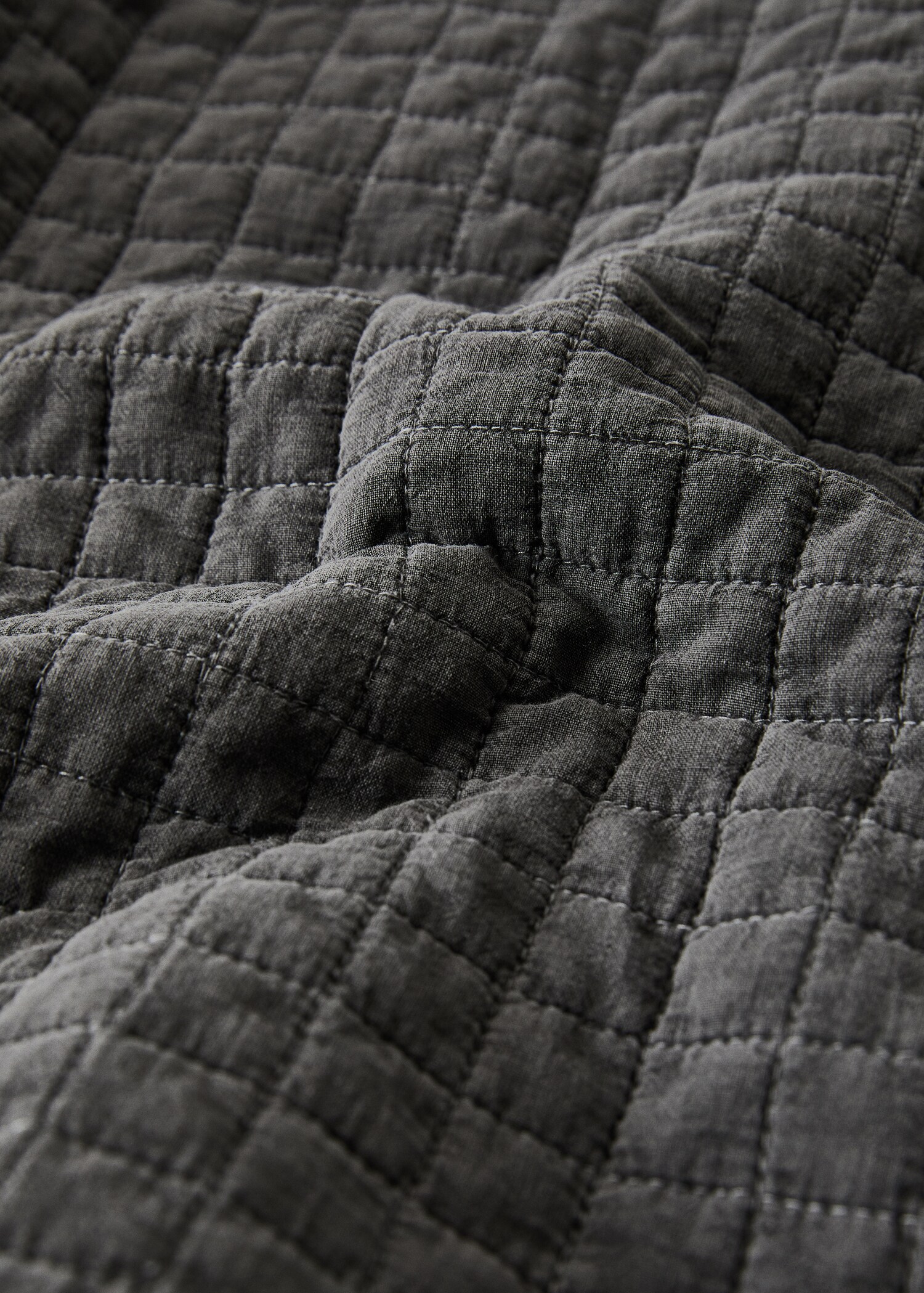 Cotton garment-dyed check bedspread for 150/160 cm bed - Details of the article 2