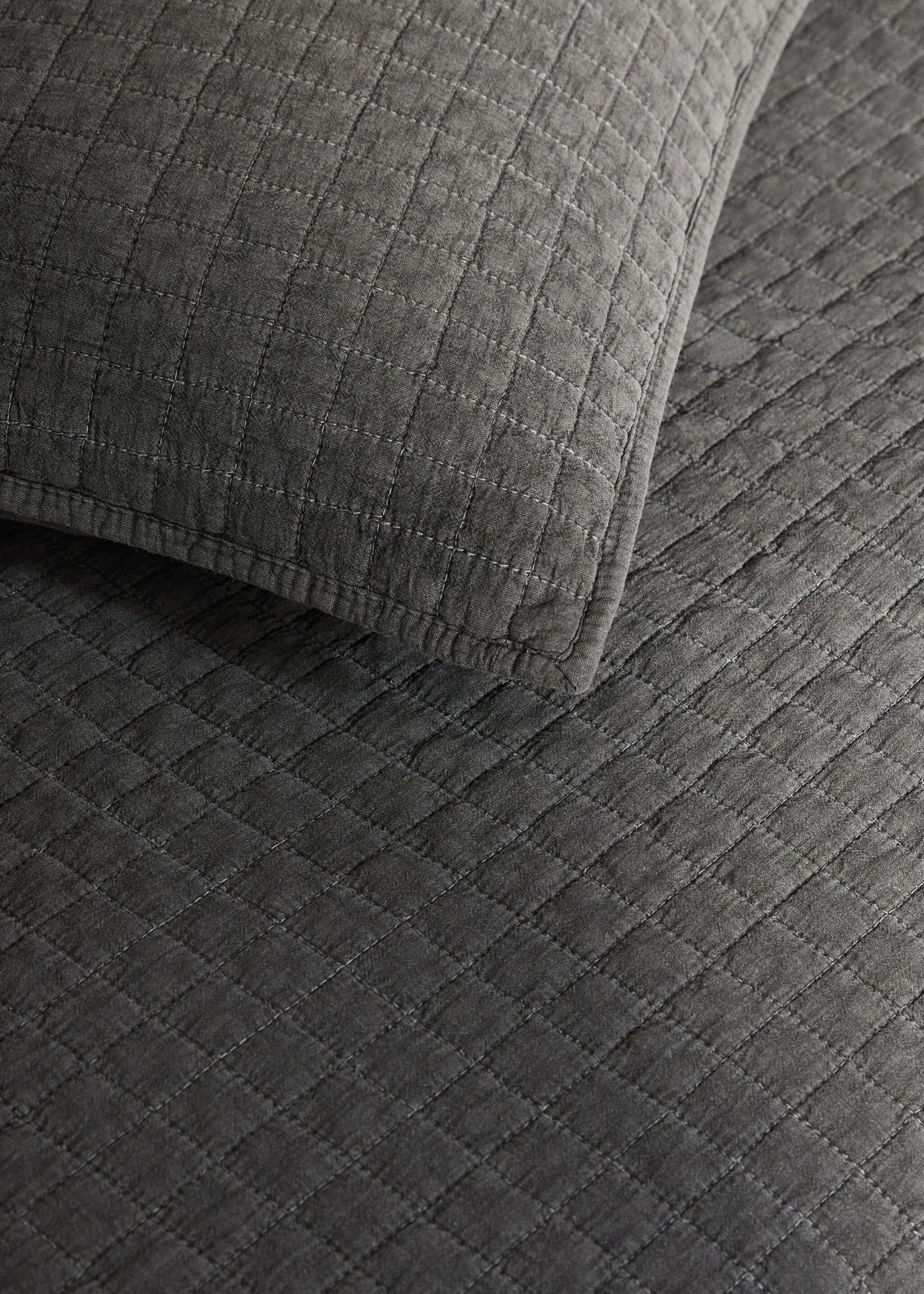 Cotton garment-dyed check bedspread for 150/160 cm bed - Details of the article 7