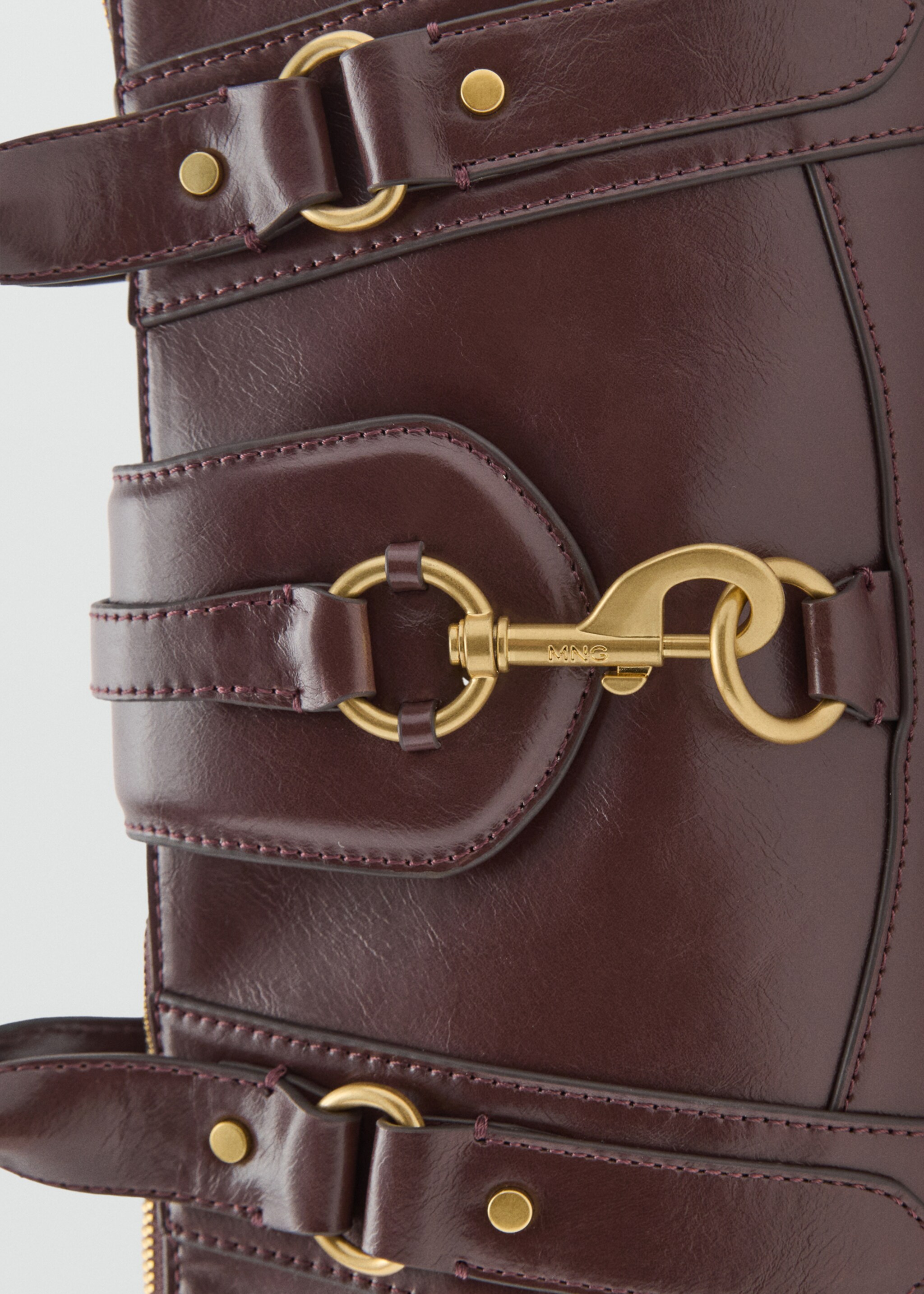 Medium shoulder bag with snap hook - Details of the article 1