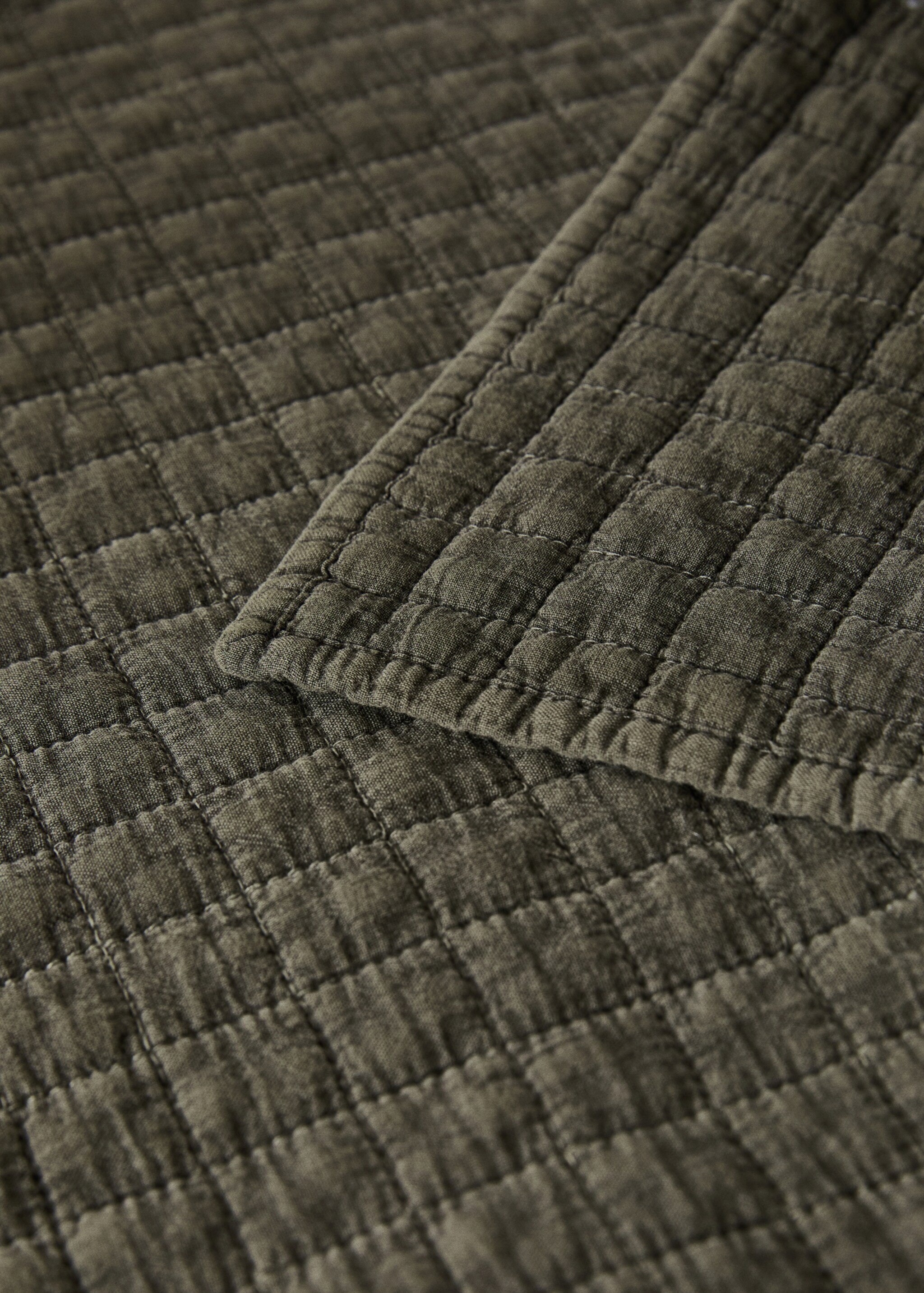 Přehoz garment-dyed s kostkou bavlna, na postel 90 cm - Detail zboží 1, Olivová. Ref: 17093812-00.