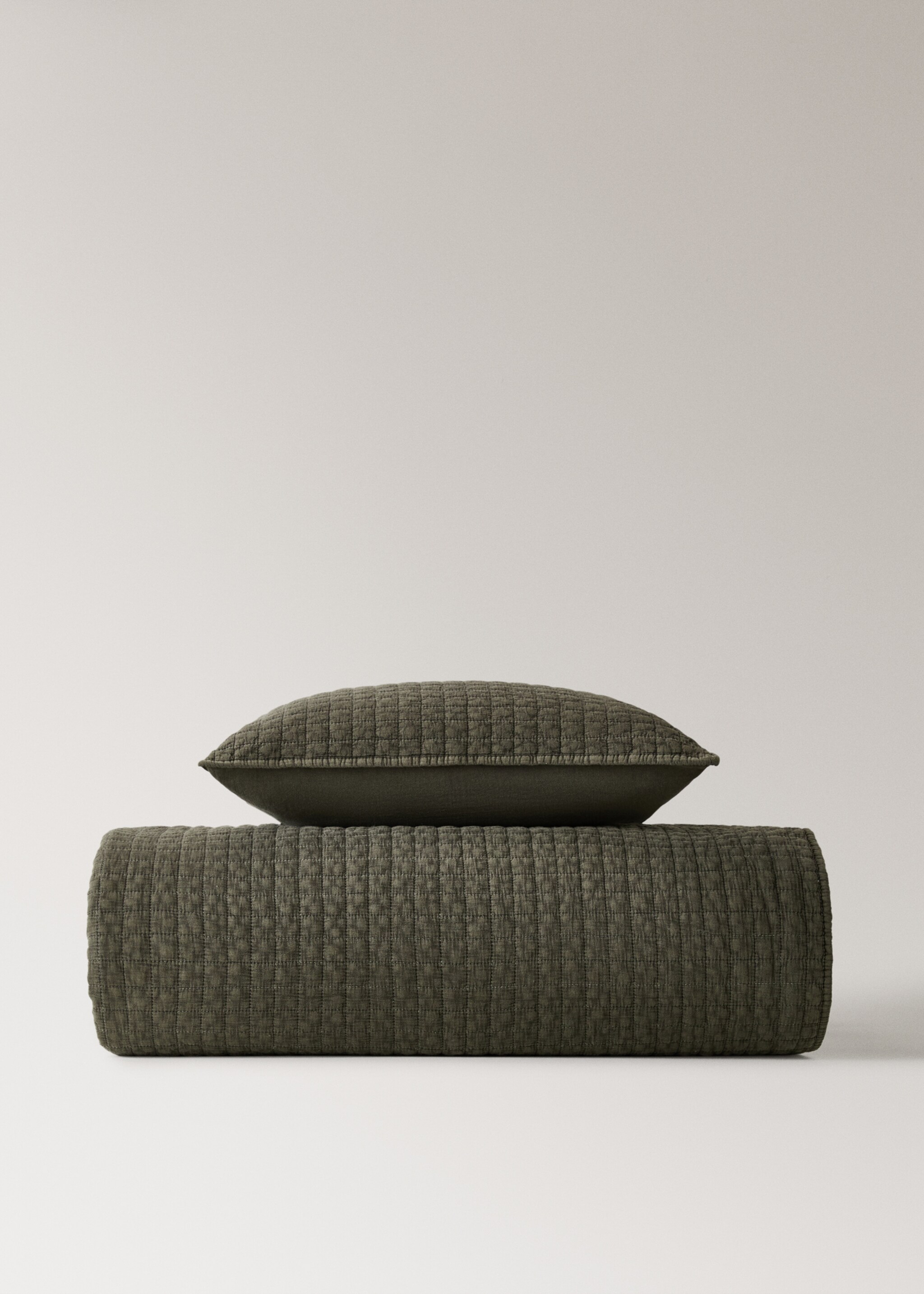 Přehoz garment-dyed s kostkou bavlna, na postel 90 cm - Detail zboží 3, Olivová. Ref: 17093812-00.