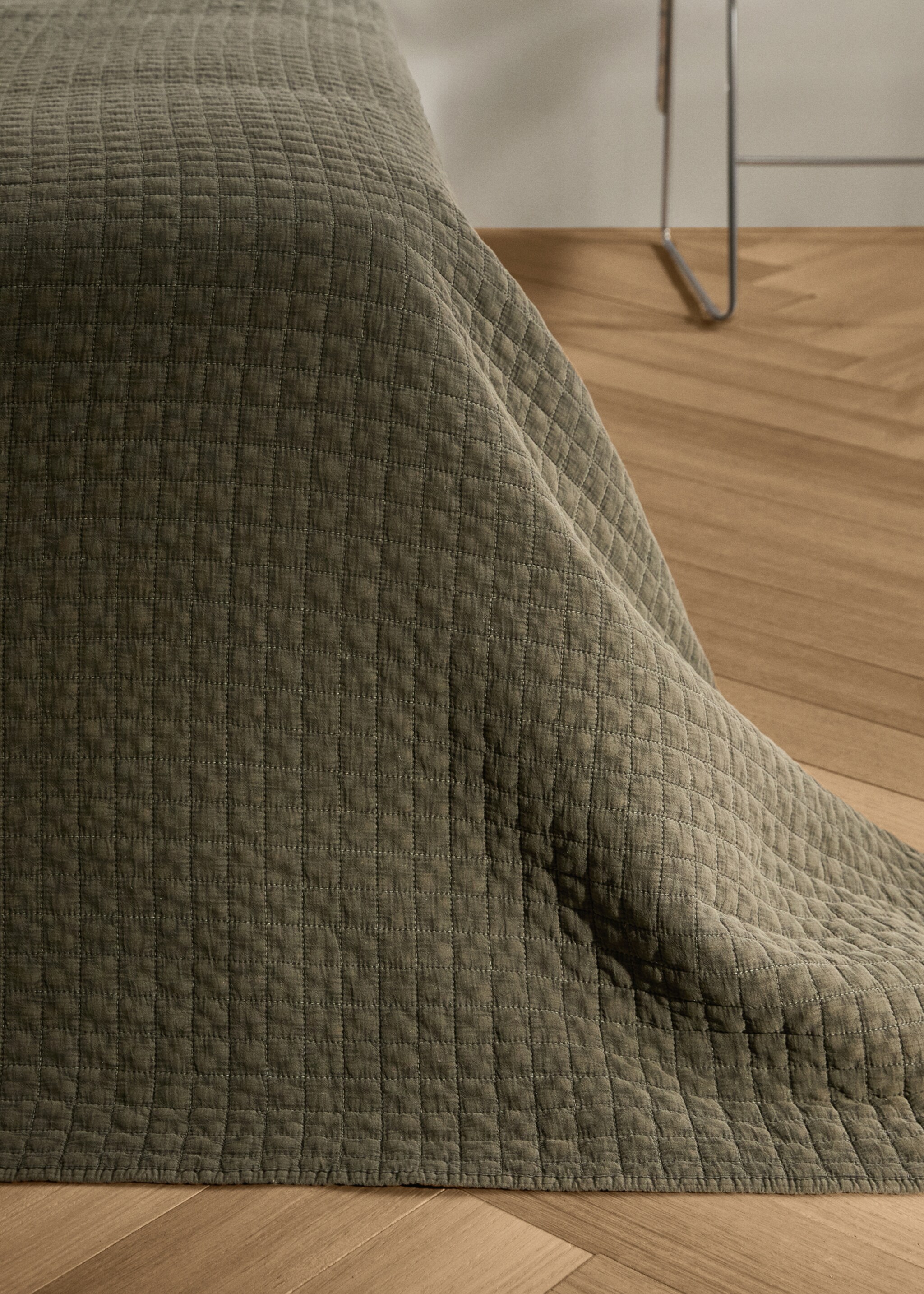 Přehoz garment-dyed s kostkou bavlna, na postel 90 cm - Detail zboží 7, Olivová. Ref: 17093812-00.