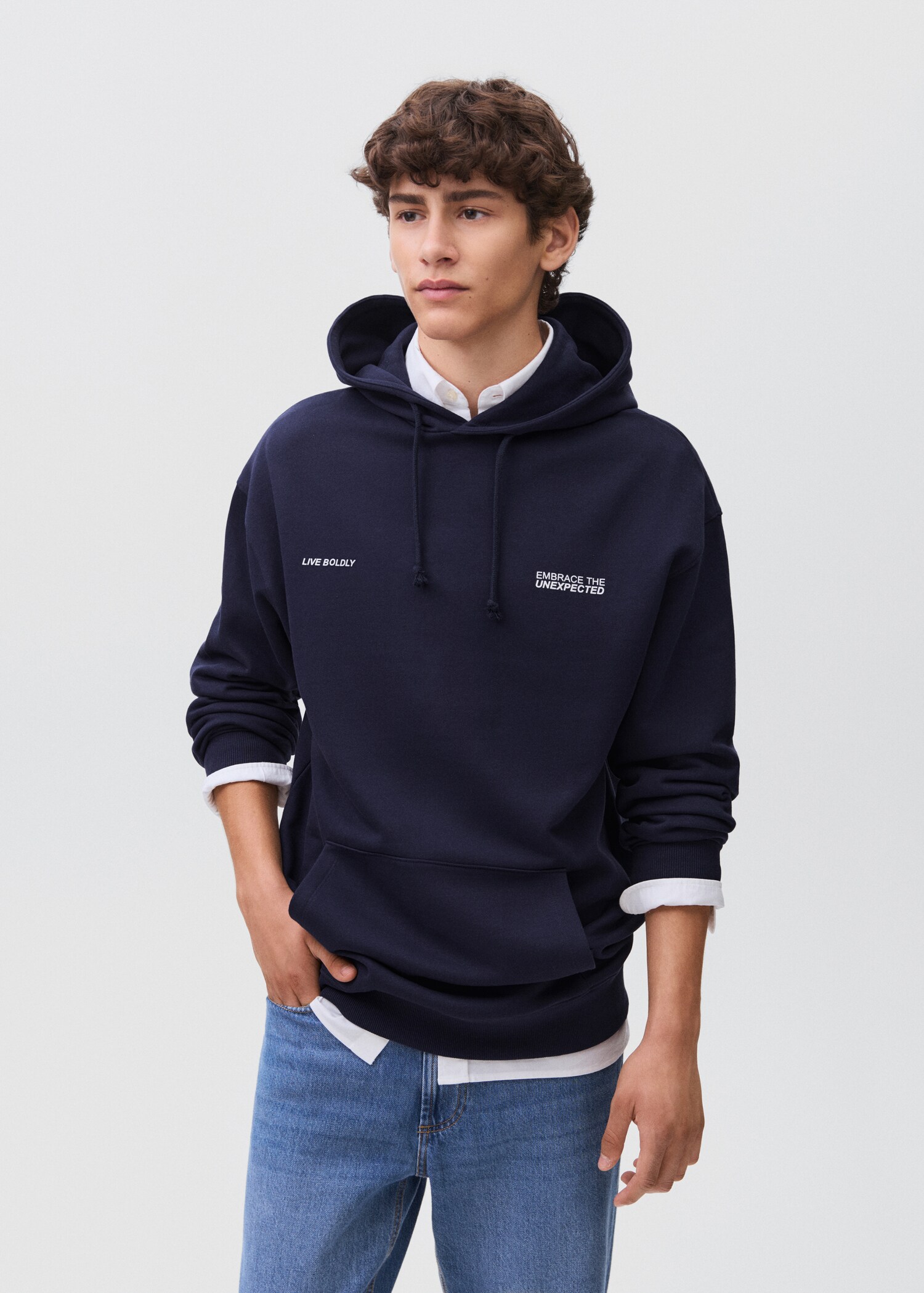 Desenli kapüşonlu sweatshirt - Orta plan