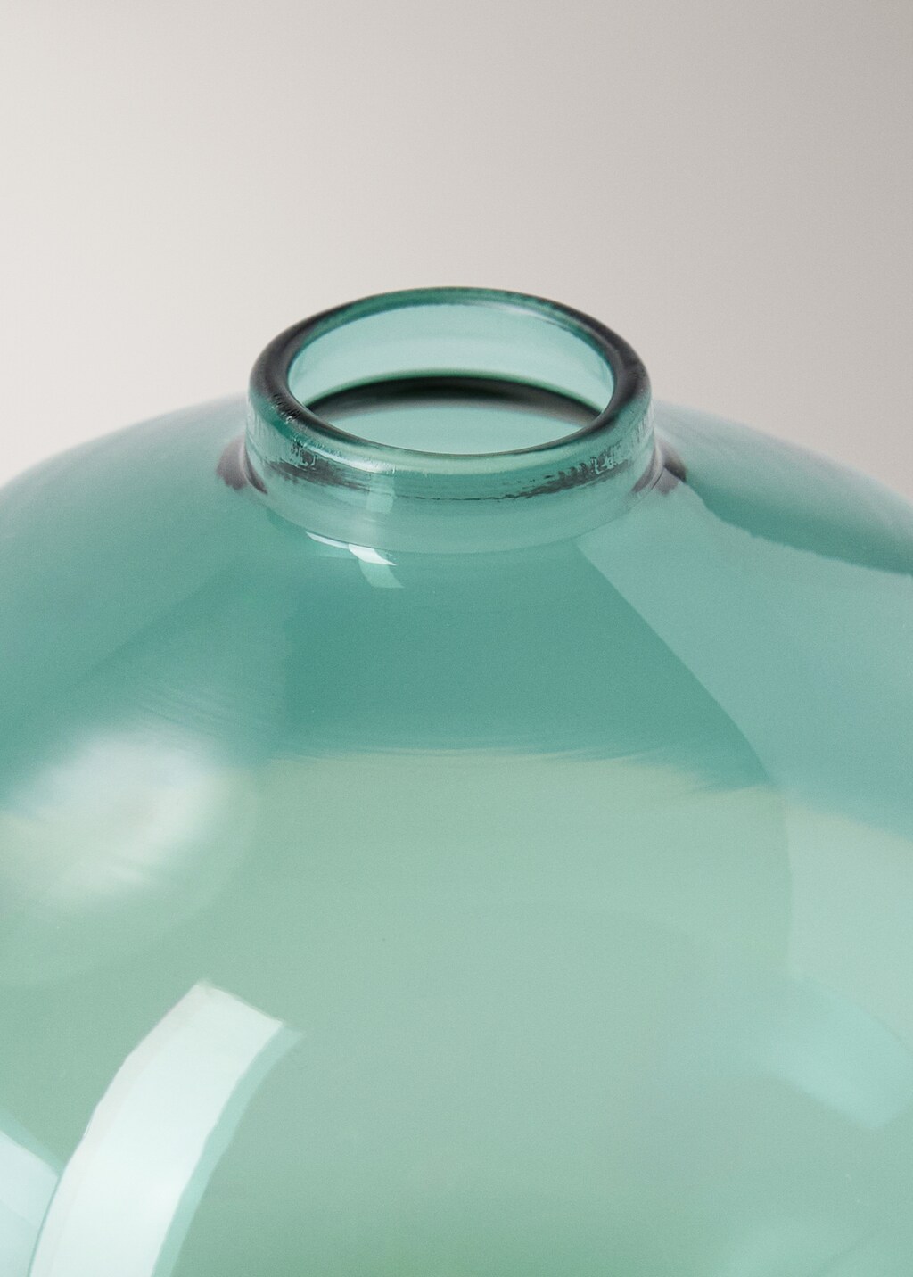 Borosilicate bud vase