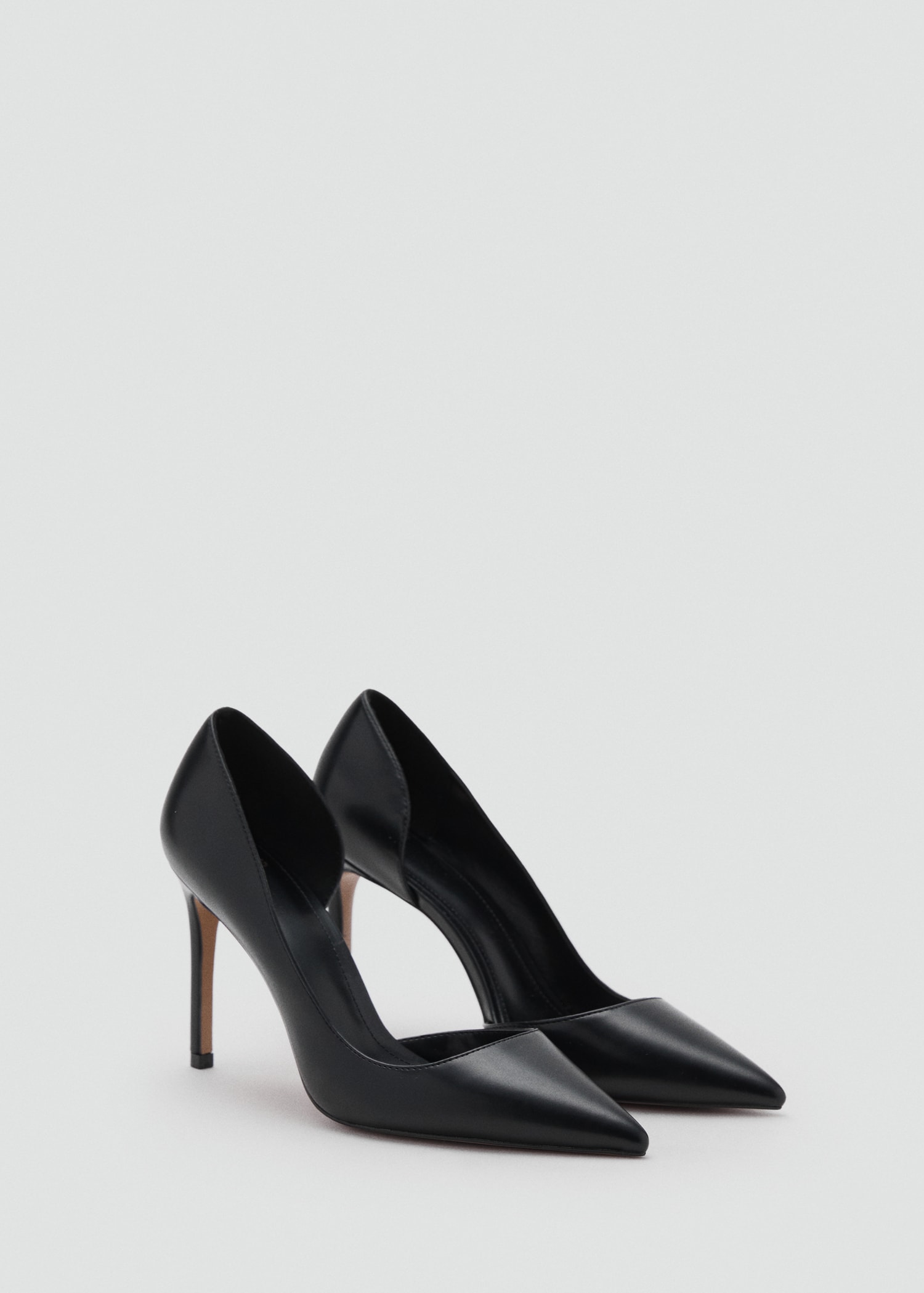 Asymmetrical heeled shoes - Women | MANGO Lebanon