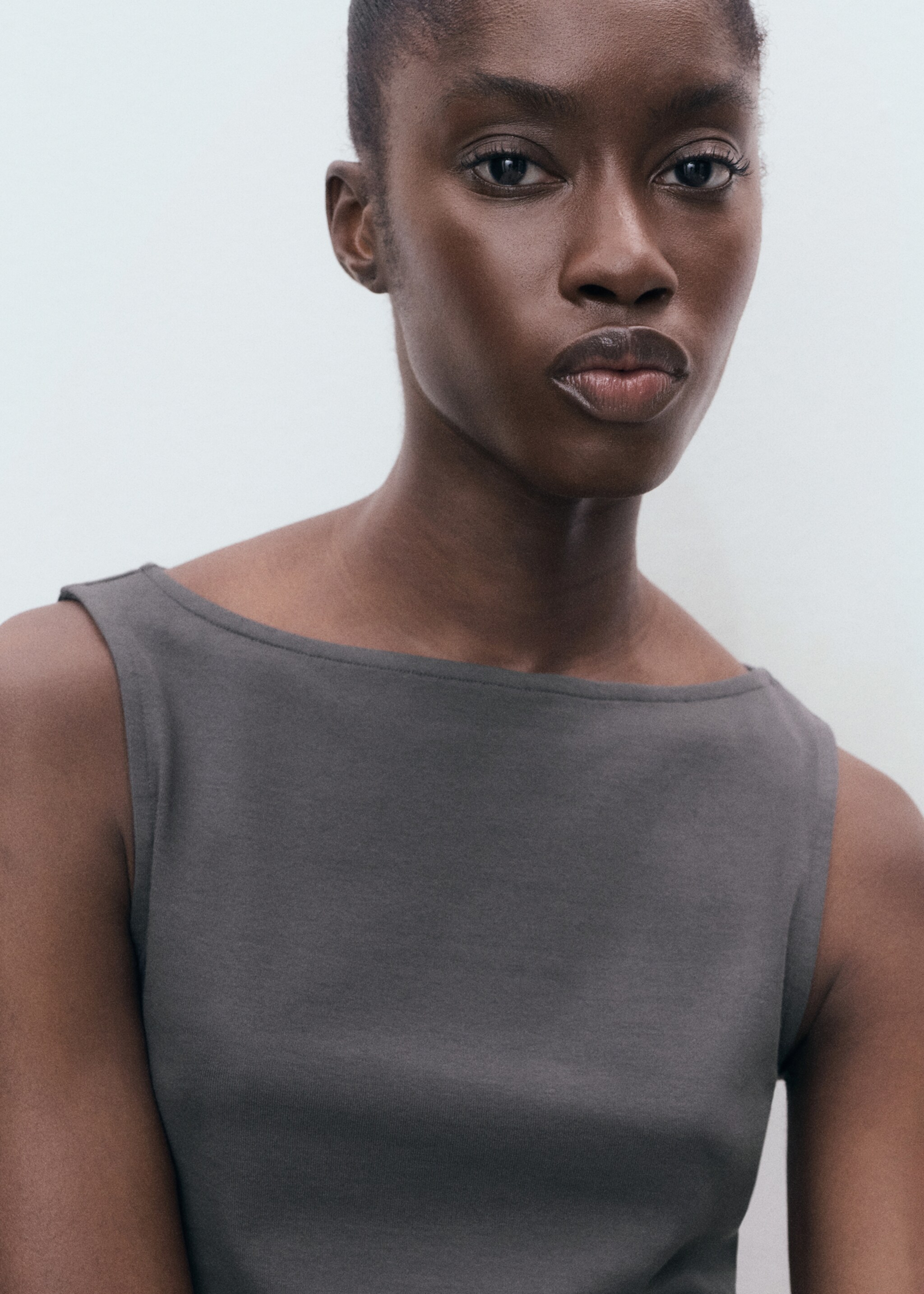 Plain cotton strappy top - Details of the article 1
