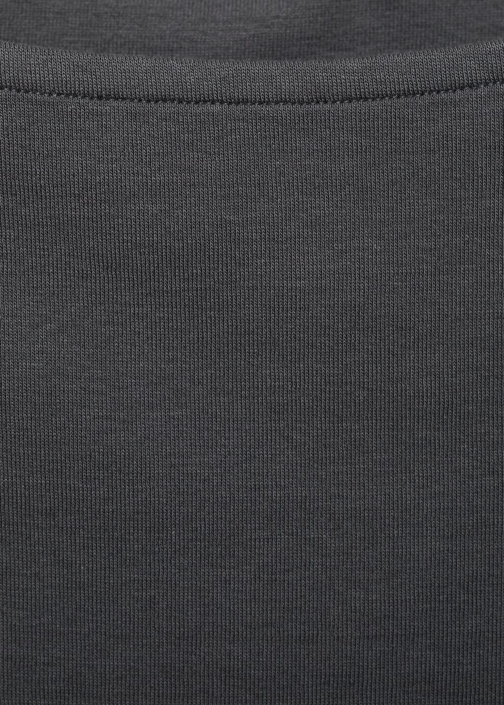 Boat-neck strapless top