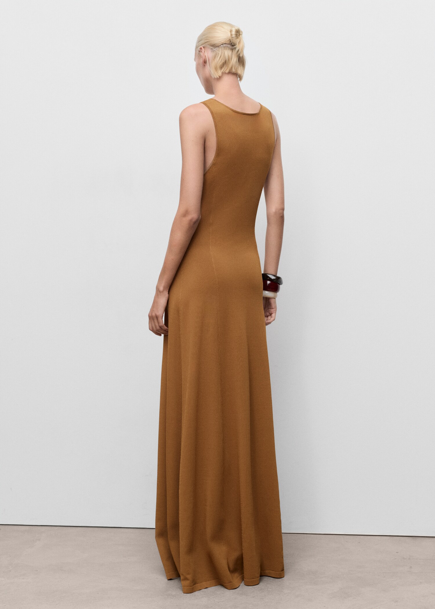 Knit long dress - Reverse of the article