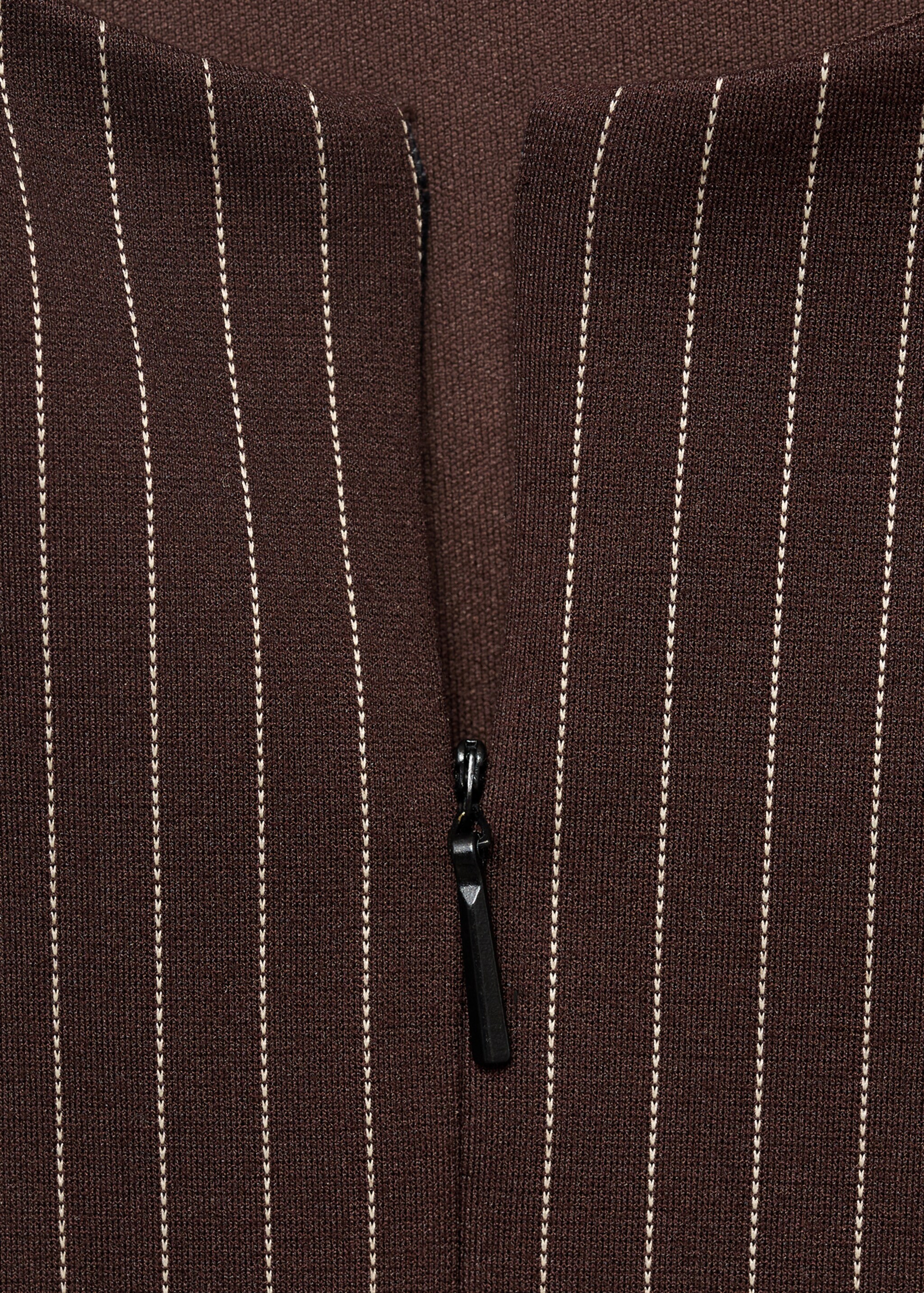 Top cintré à zip - Détail de l'article 8, Marron. Ref: 17094085-00.