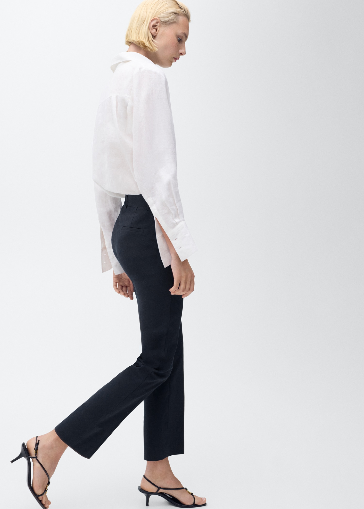 Straight-cut crop pants - Details of the article 1