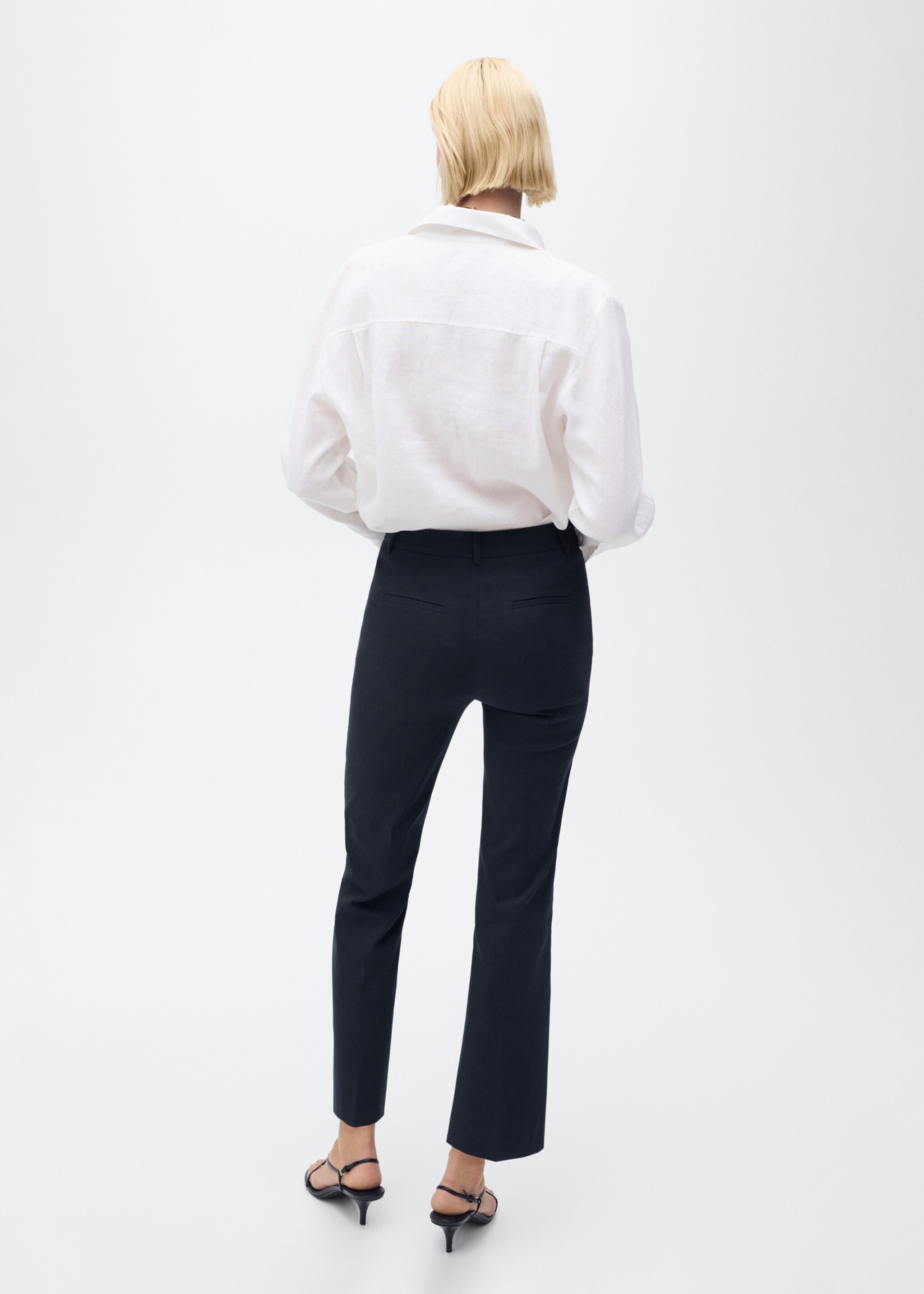 Straight-cut crop trousers - Reverse of the article