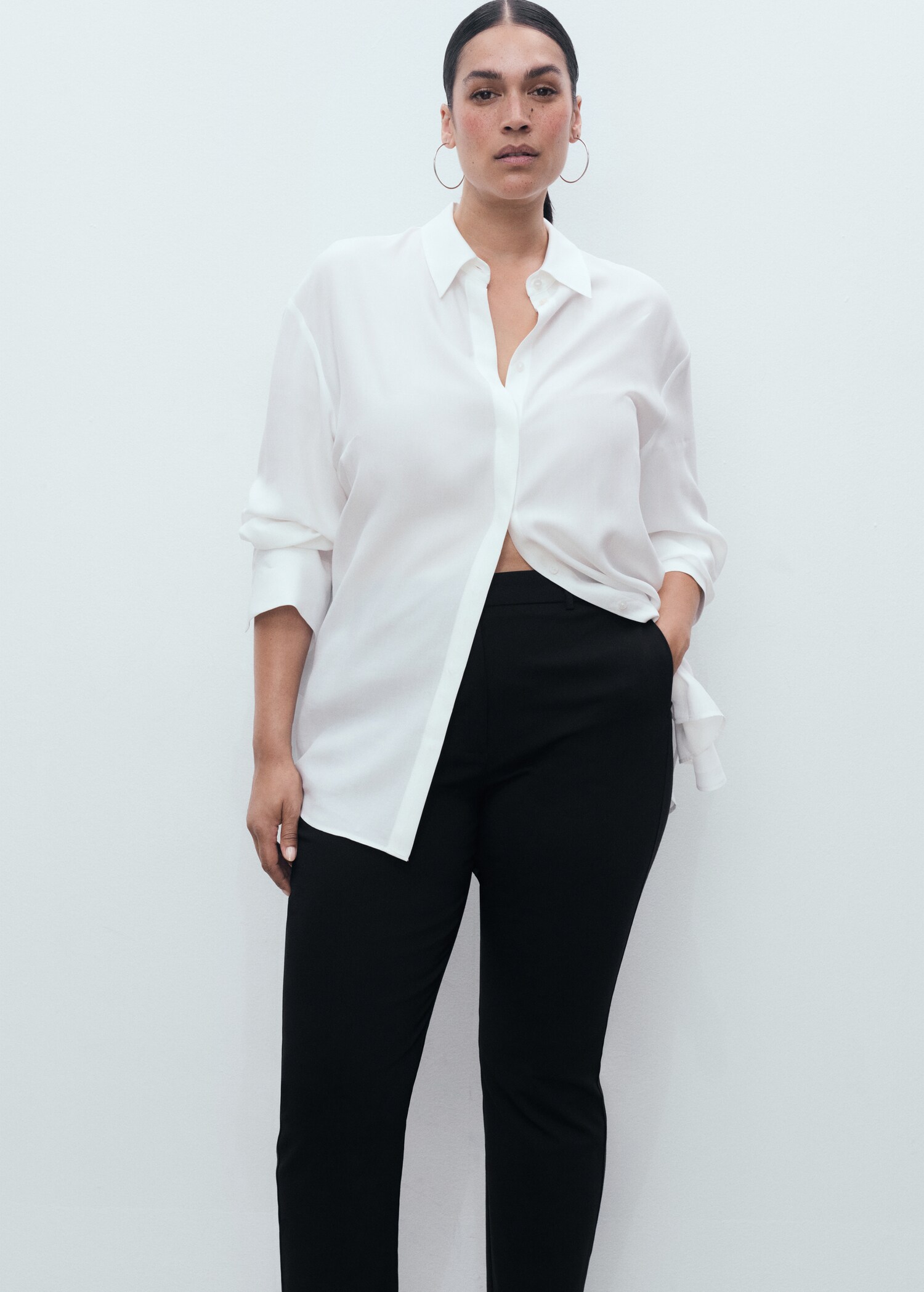 Straight-cut crop trousers - Details of the article 5