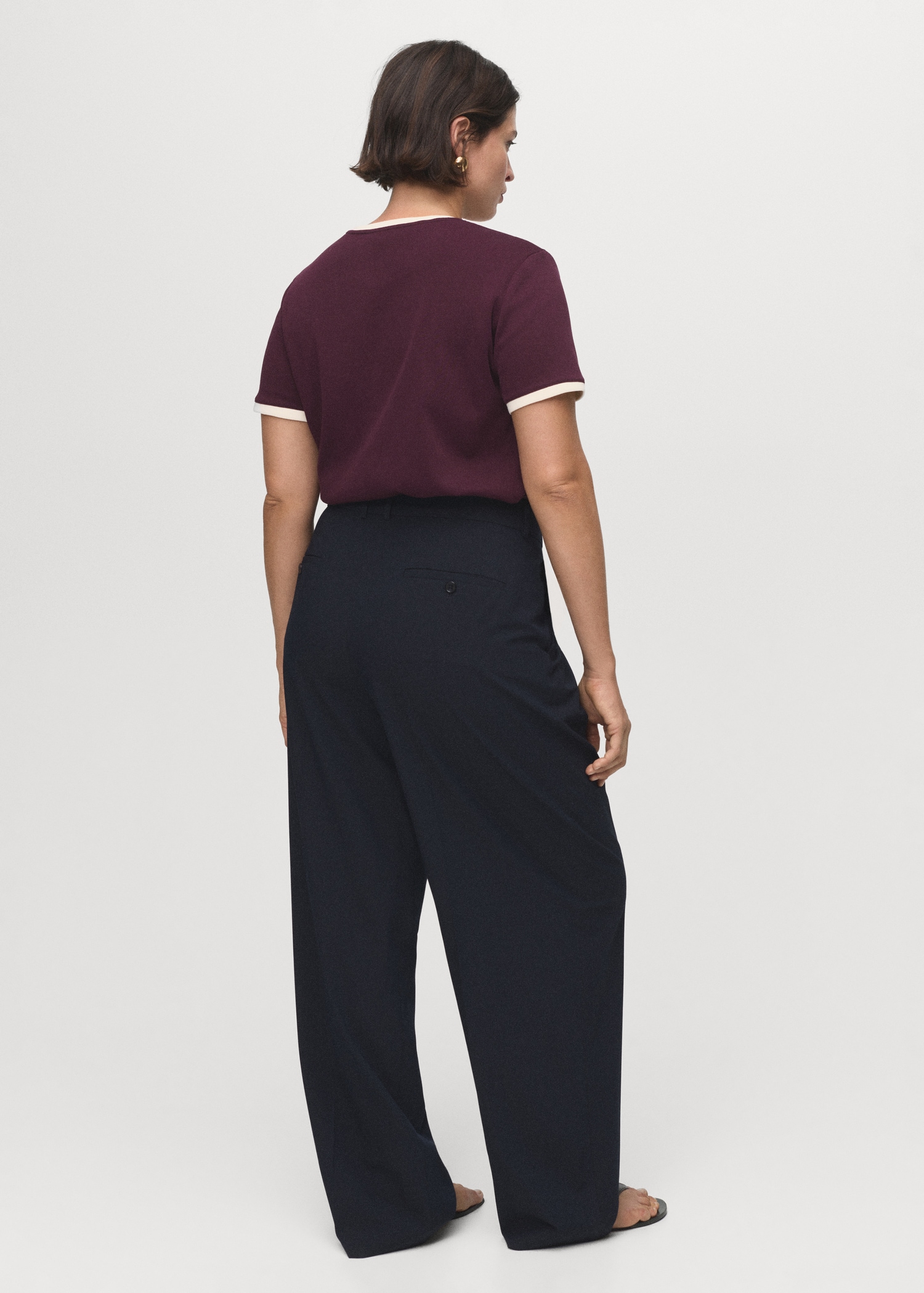Low-rise wide-leg trousers - Details of the article 4