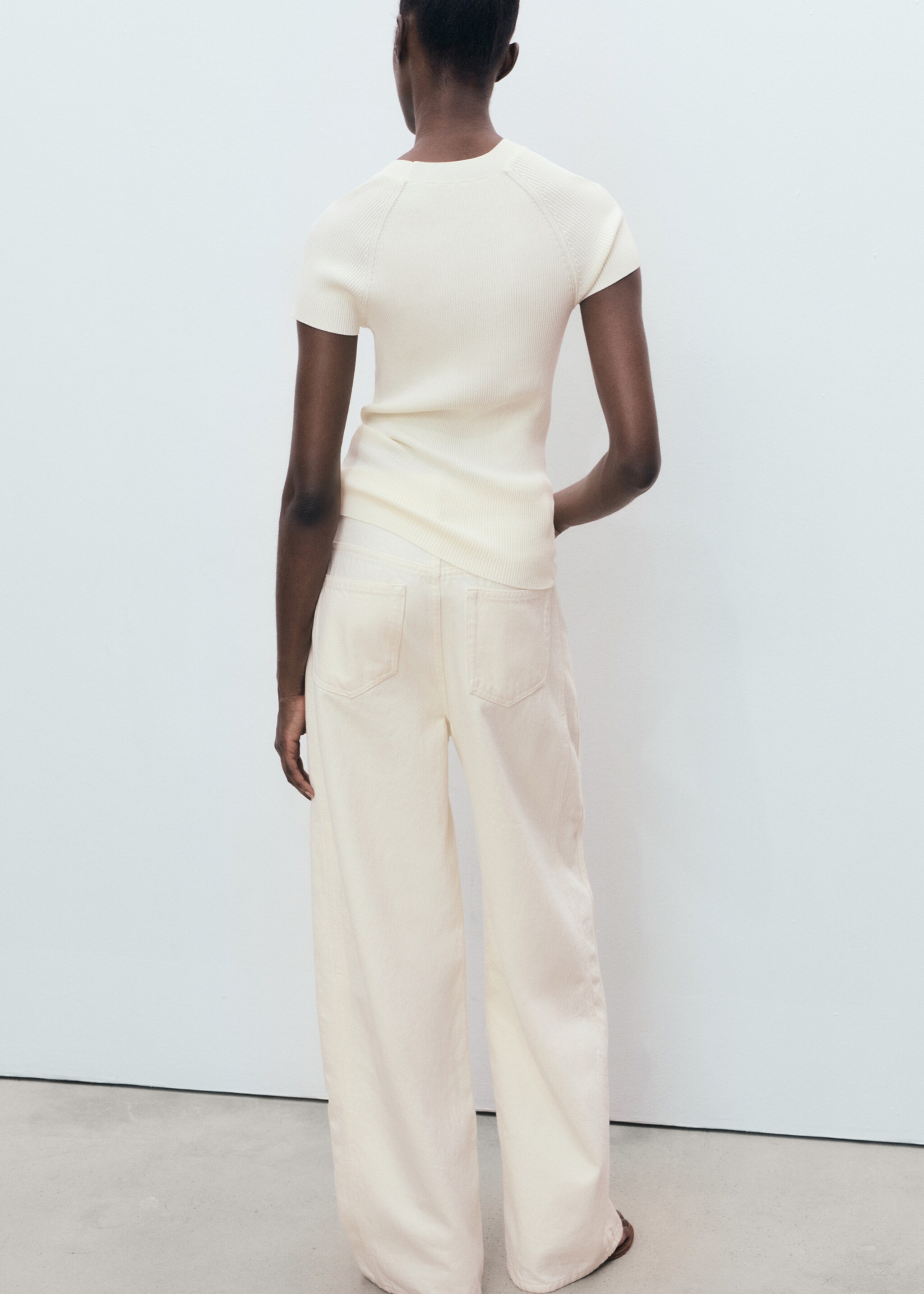 Ribbed knit short-sleeve jumper - Reverse of the article
