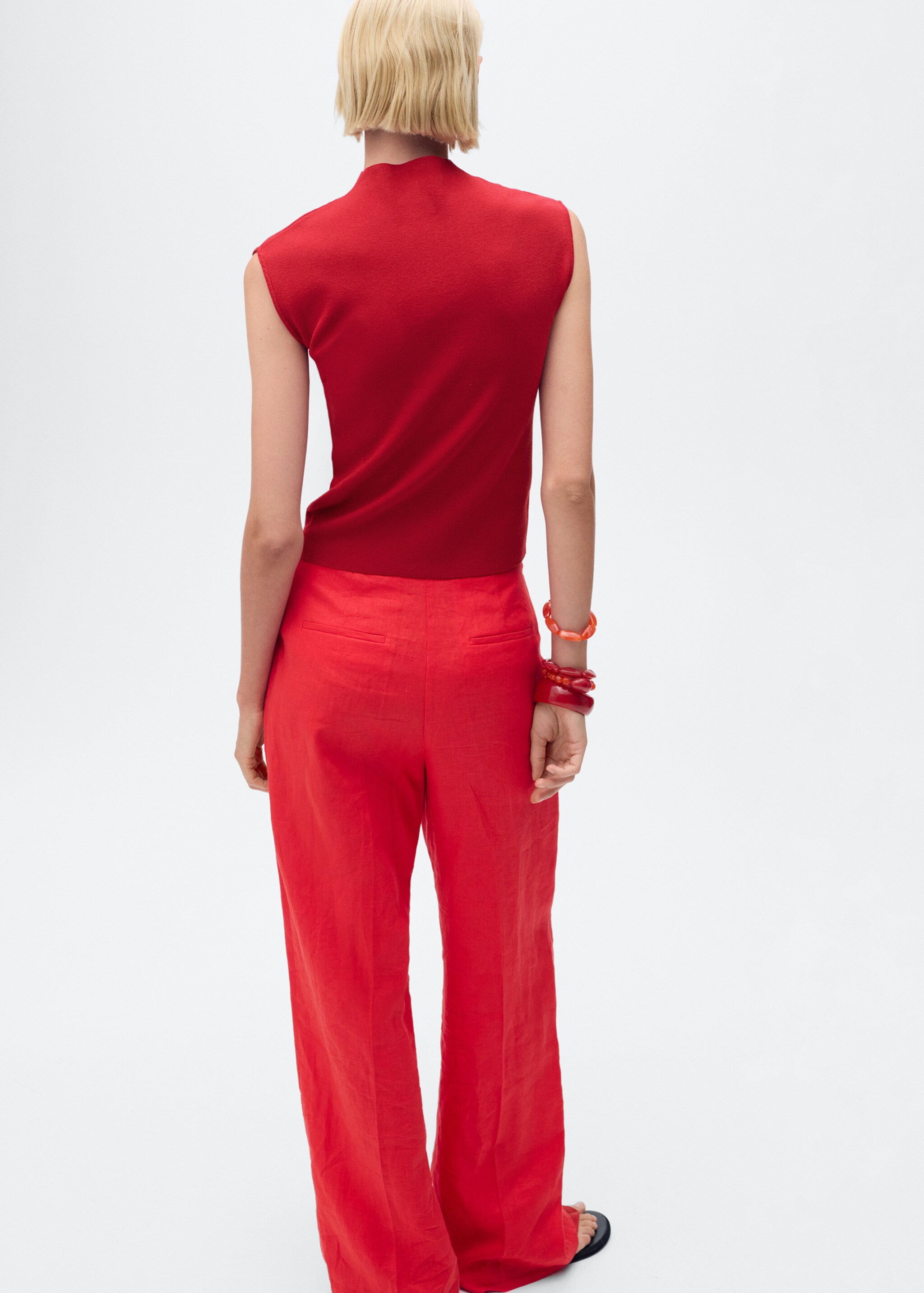 Perkins-neck knitted top - Reverse of the article, Red. Ref: 17094098-00.