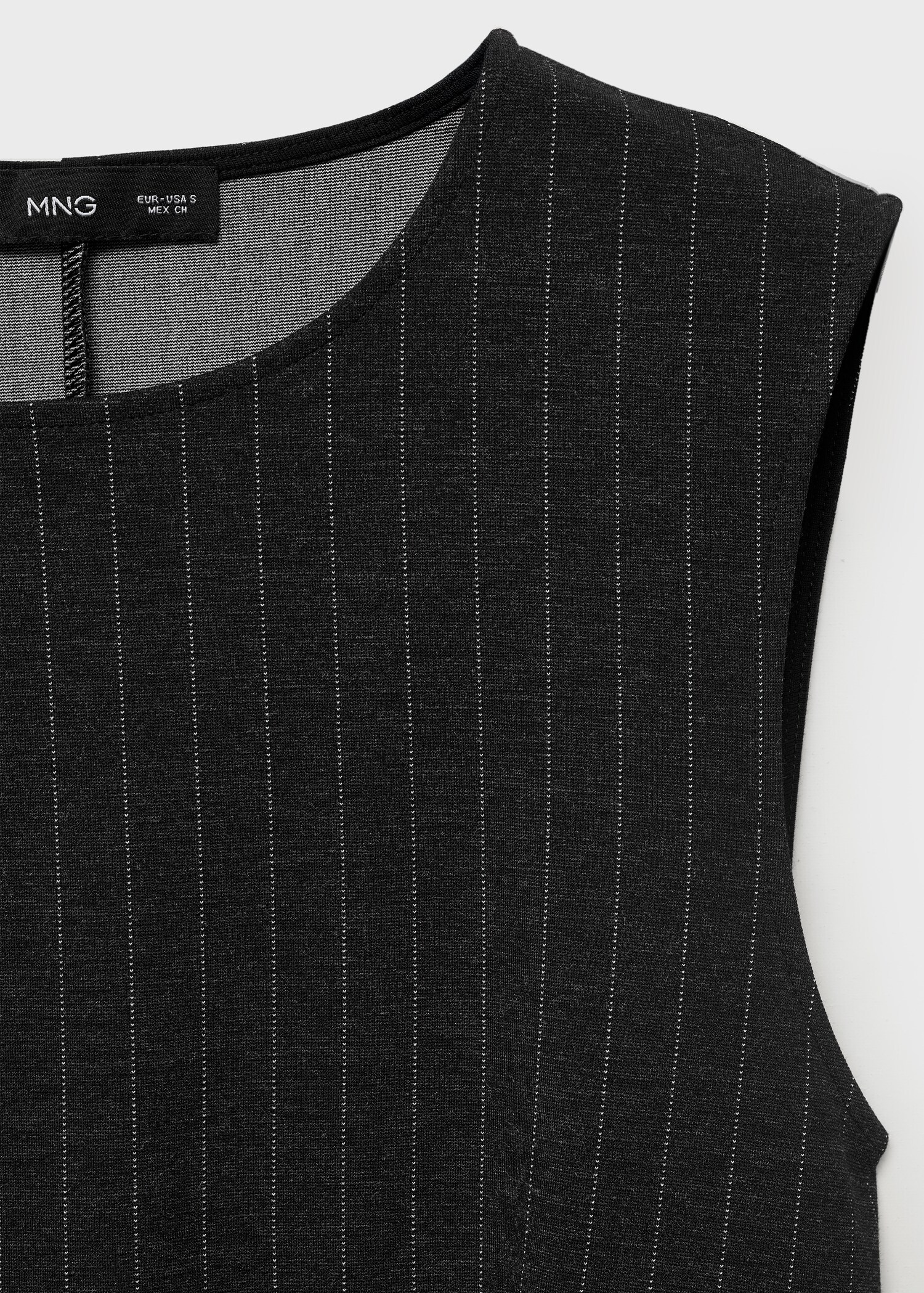 Pleated short dress - Details of the article 8