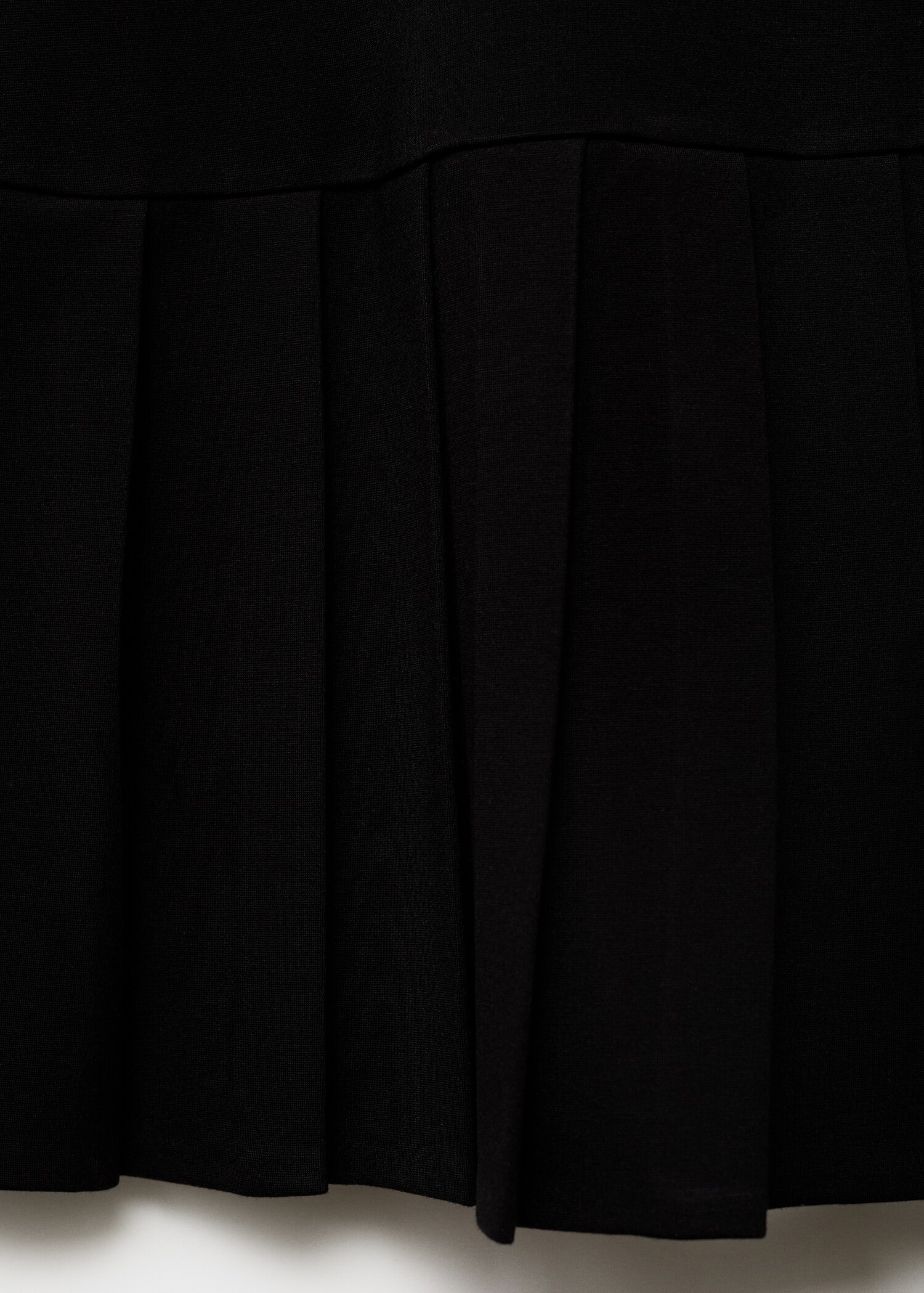 Robe courte plissée - Détail de l'article 8