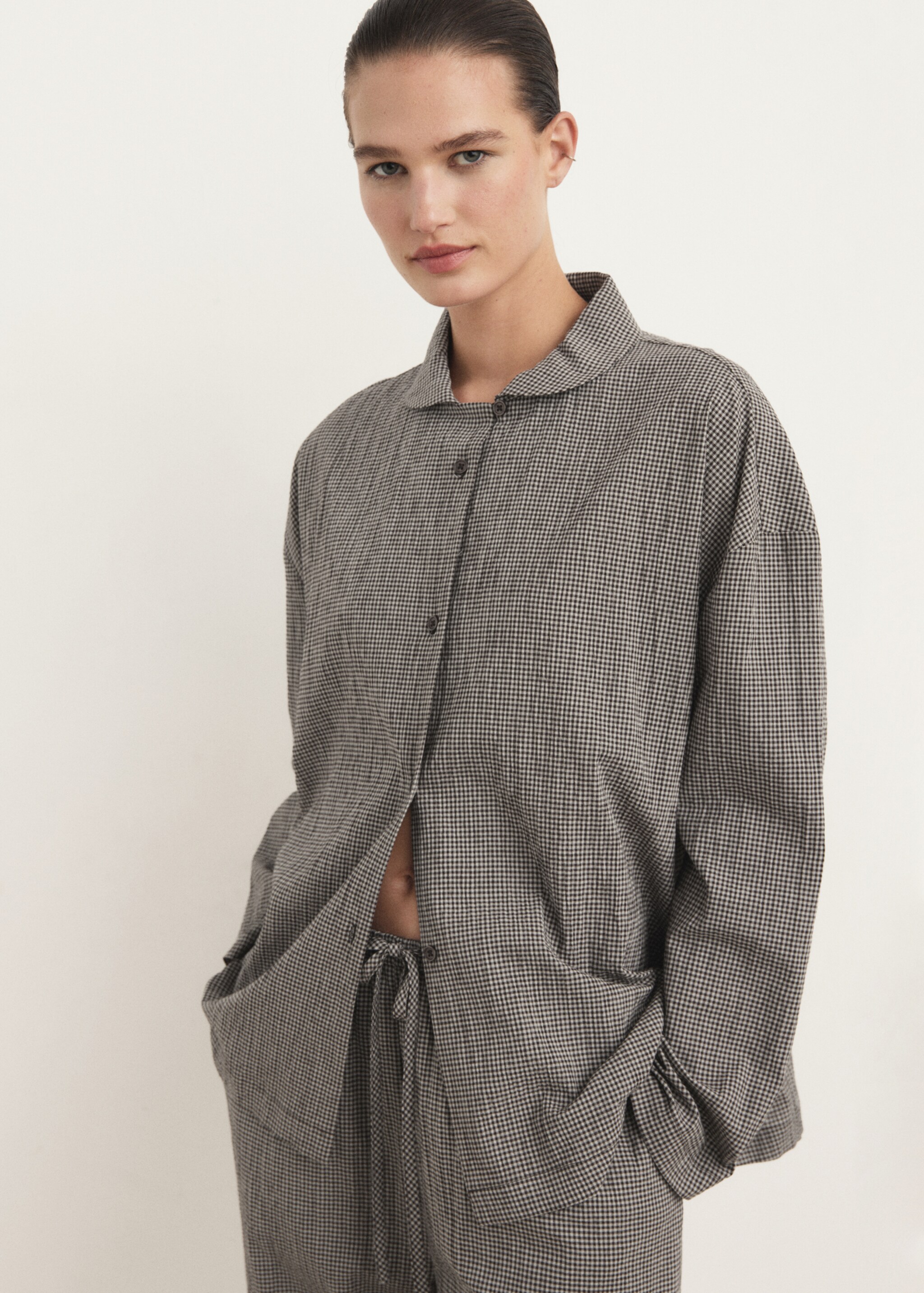 Two-piece cotton pyjamas in gingham check - Medium plane, Chocolate. Ref: 17094107-00.