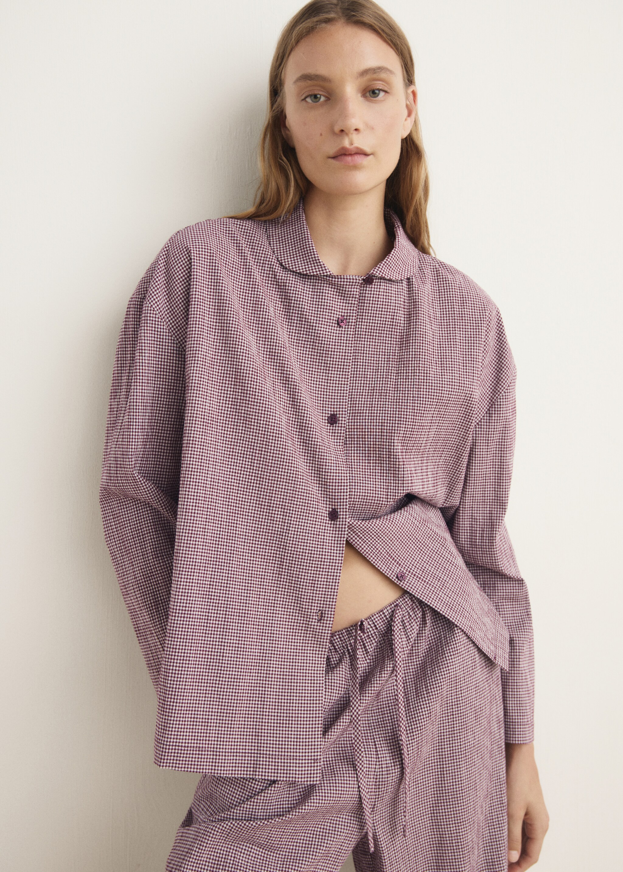 Two-piece cotton pyjamas in gingham check - Medium plane, Red. Ref: 17094107-00.