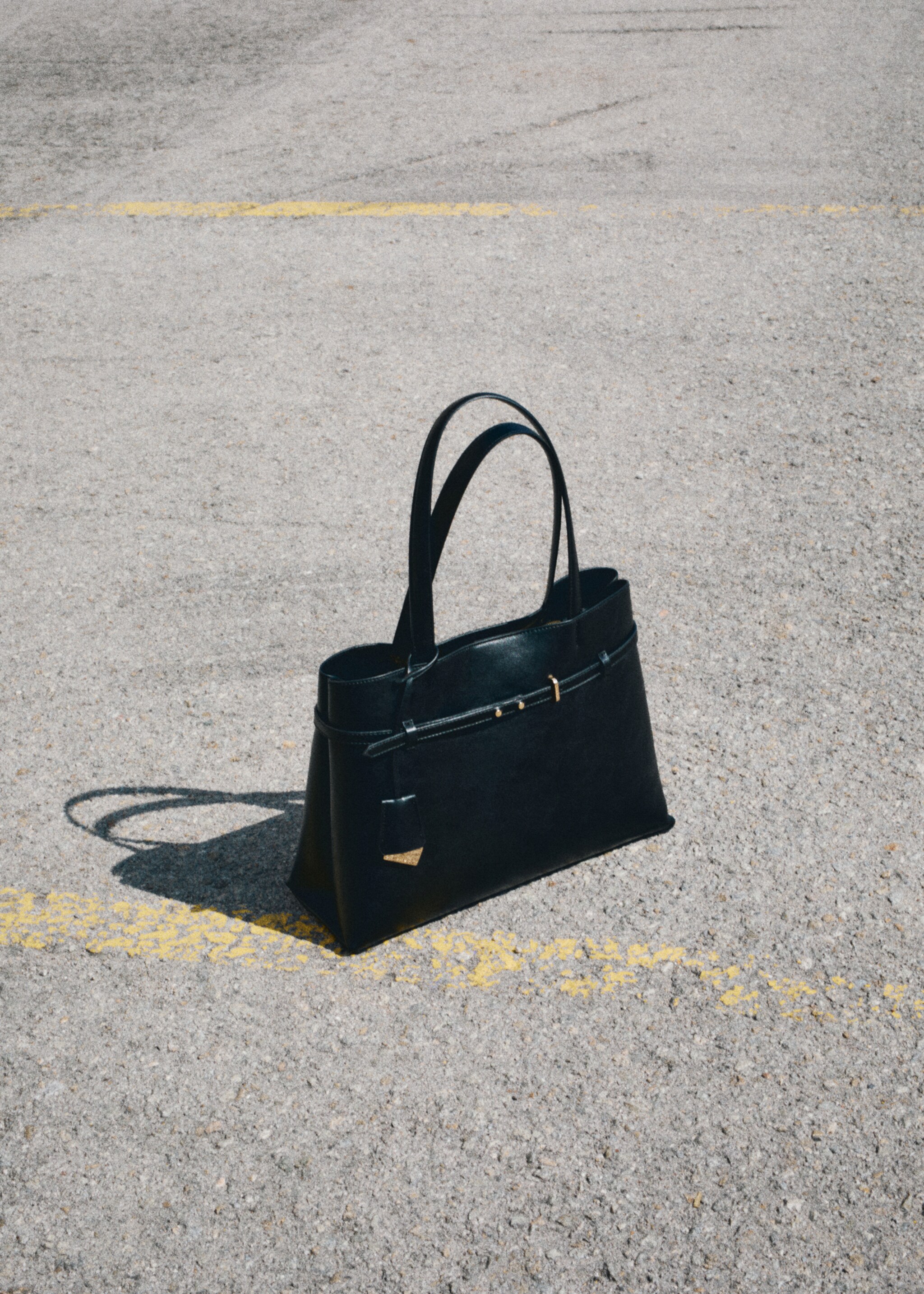 Bossa shopper charm - Detall de l'article 6, Negre. Ref: 17094116-00.