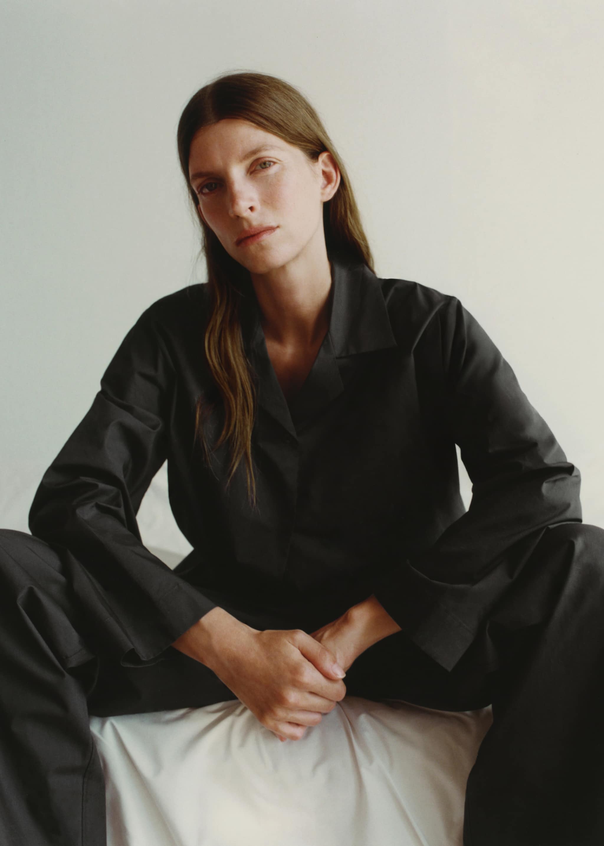 Poplin pyjama shirt - Details of the article 7, Charcoal. Ref: 17094117-00.