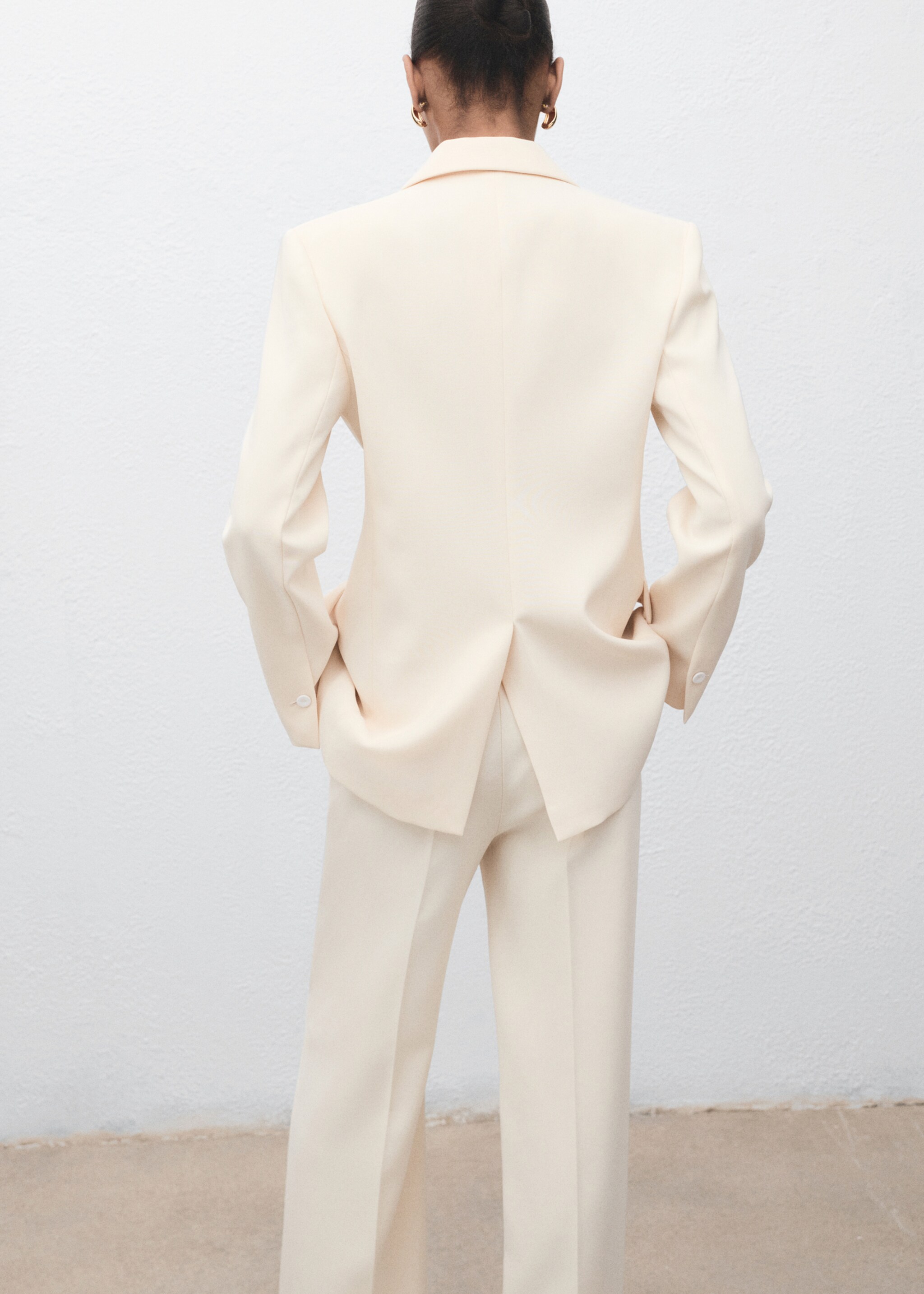 Double-breasted suit jacket - Reverse of the article
