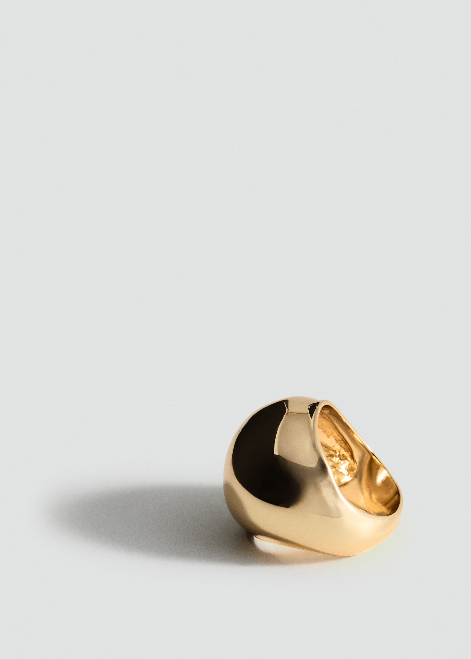 Metallic volume ring - Women | MANGO USA