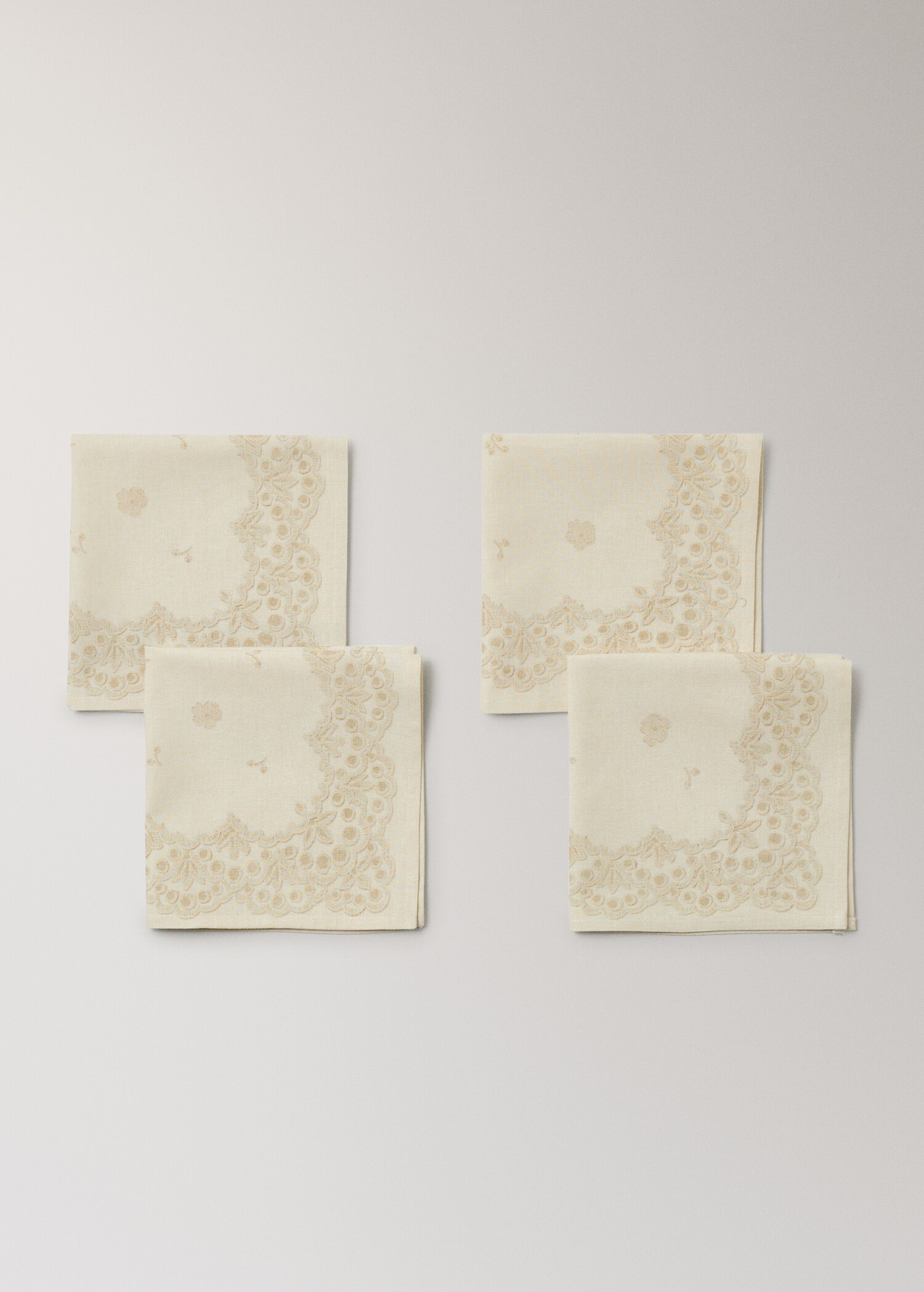 Linen napkins with floral pattern - Details of the article 1