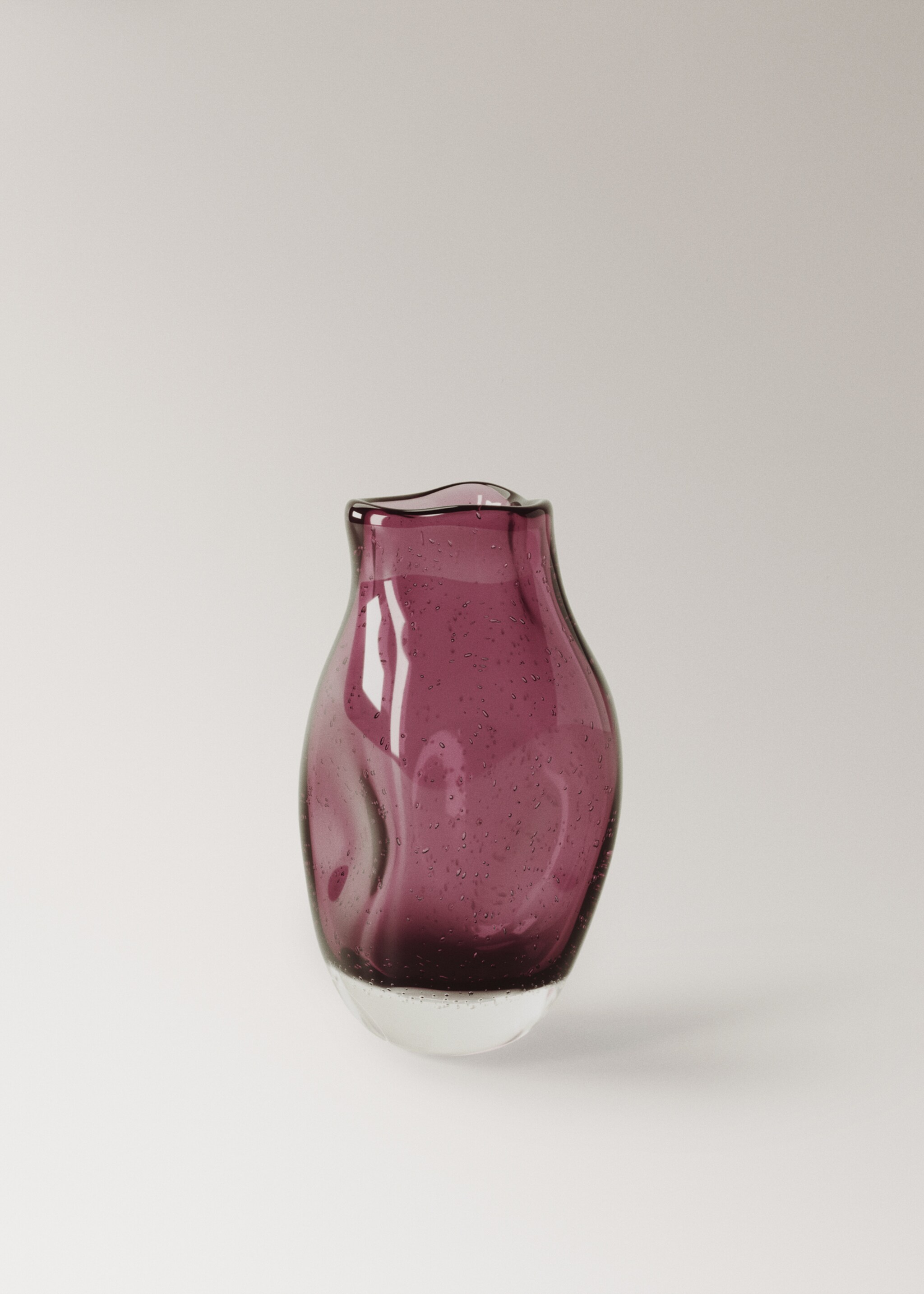 Irregular glass vase - Article without model, Strawberry. Ref: 17094132-00.