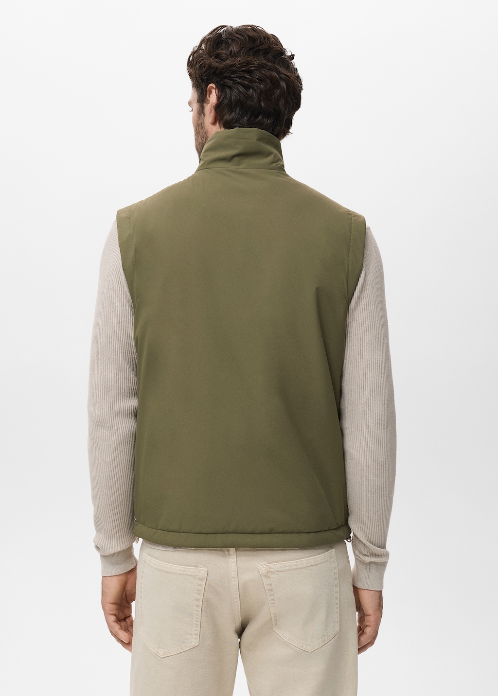 Reversible water-repellent vest