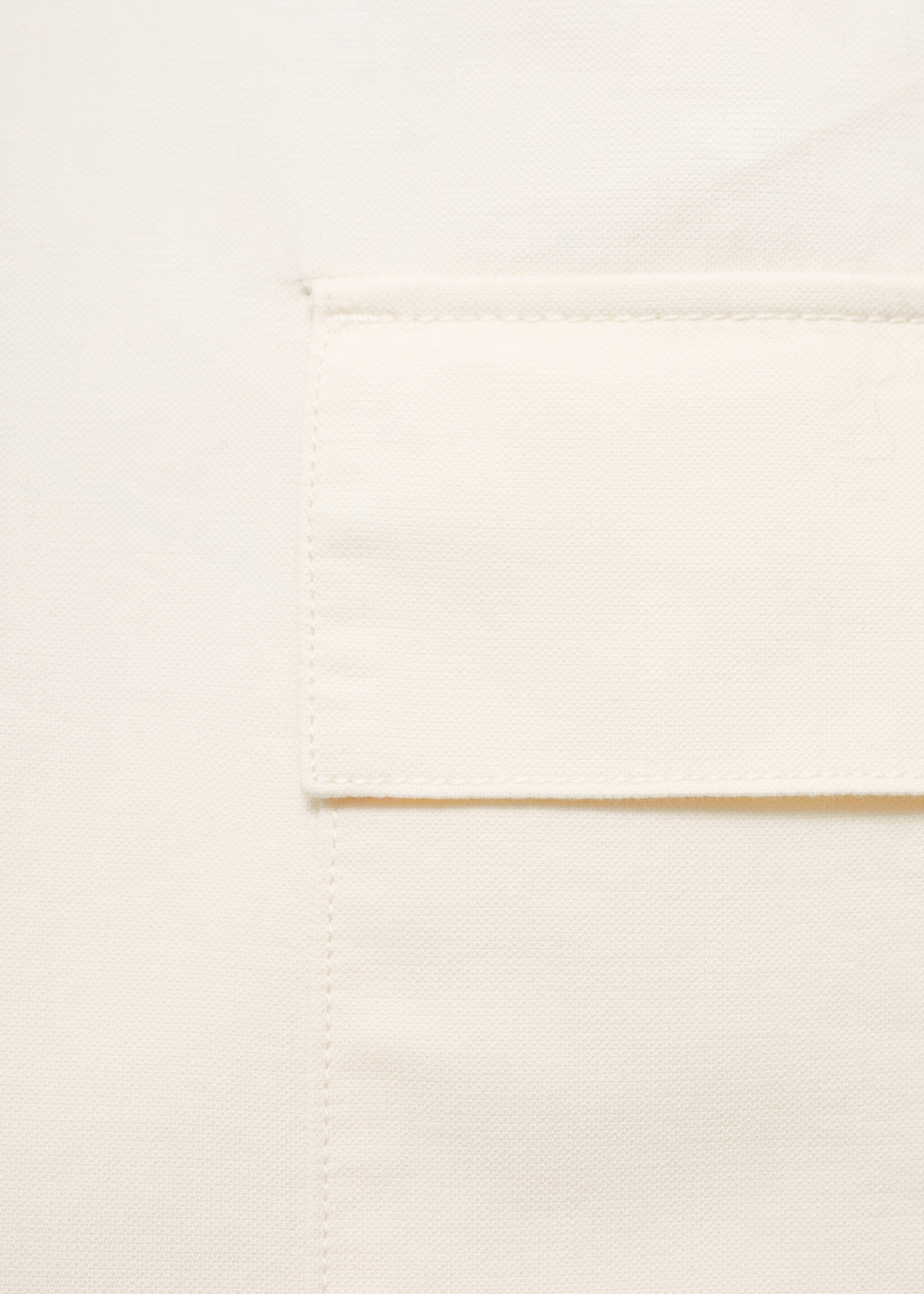 Cotton and lyocell cargo shorts - Details of the article 8, Ecru. Ref: 17094404-00.