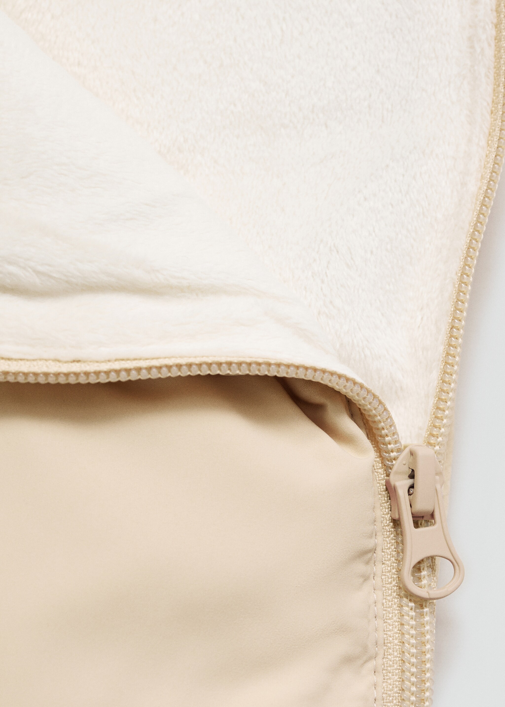 Walking coat with fur - Details of the article 2, Beige. Ref: 17094405-00.