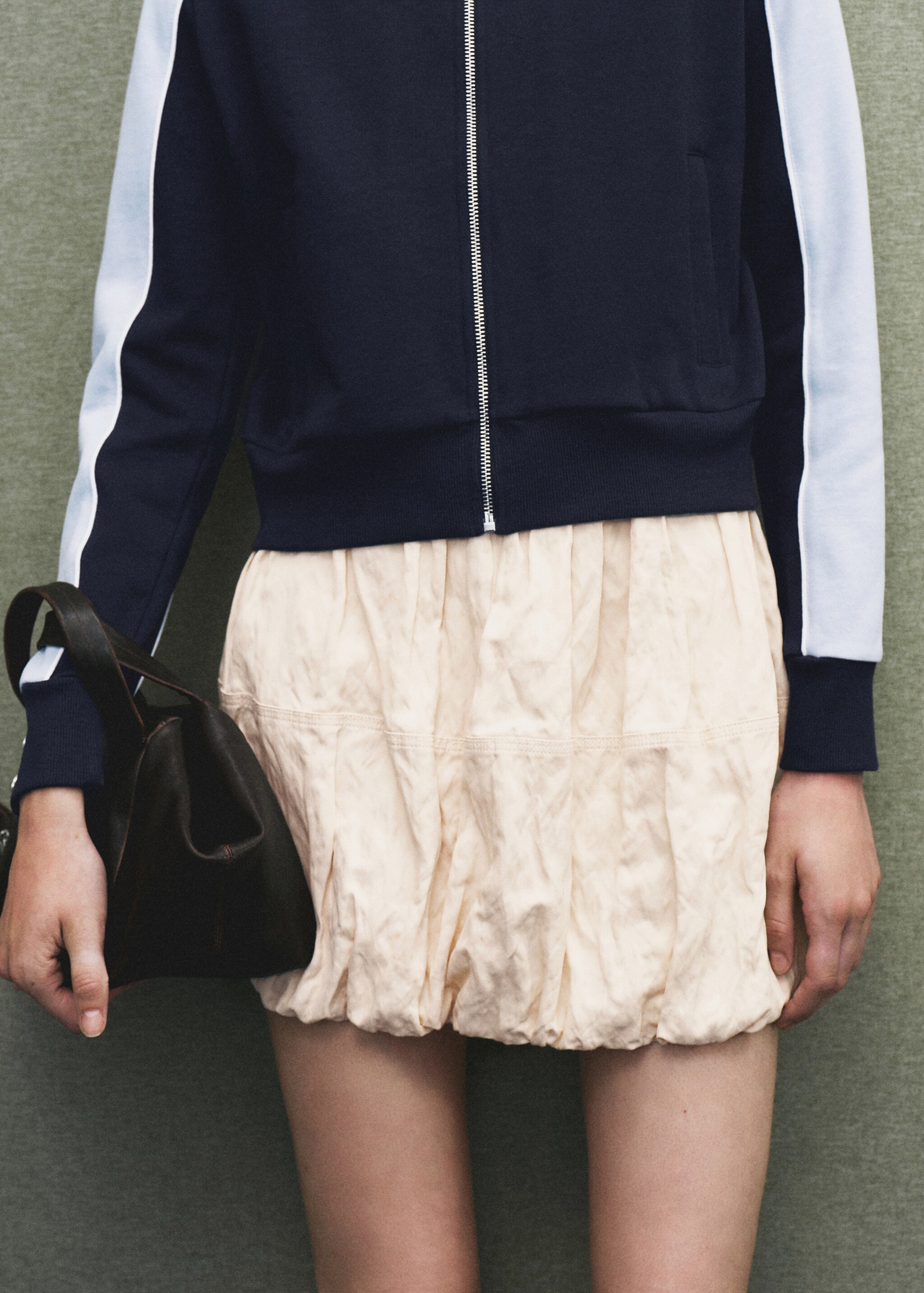 Wrinkled effect balloon skirt - Medium plane, Beige. Ref: 17094407-00.