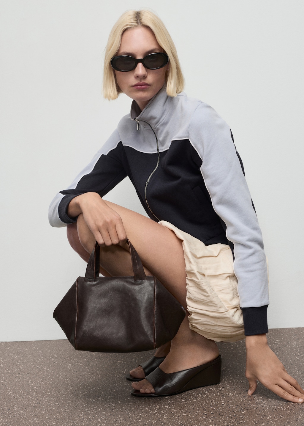 Wrinkled-effect balloon skirt