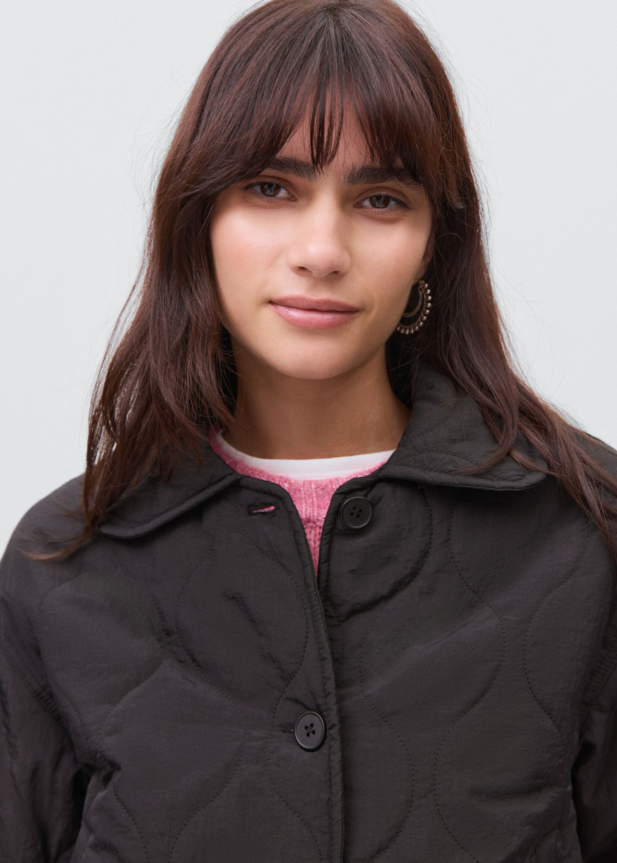 Quilted parka with buttons - Details of the article 1, Black. Ref: 17094413-00.