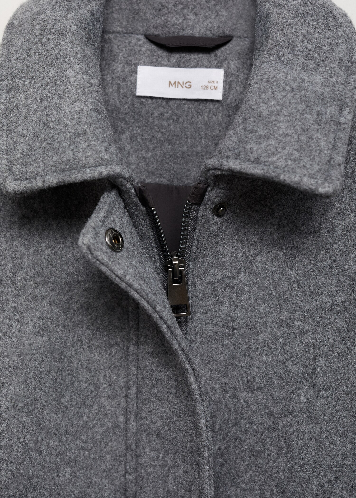 Short cloth coat - Details of the article 8