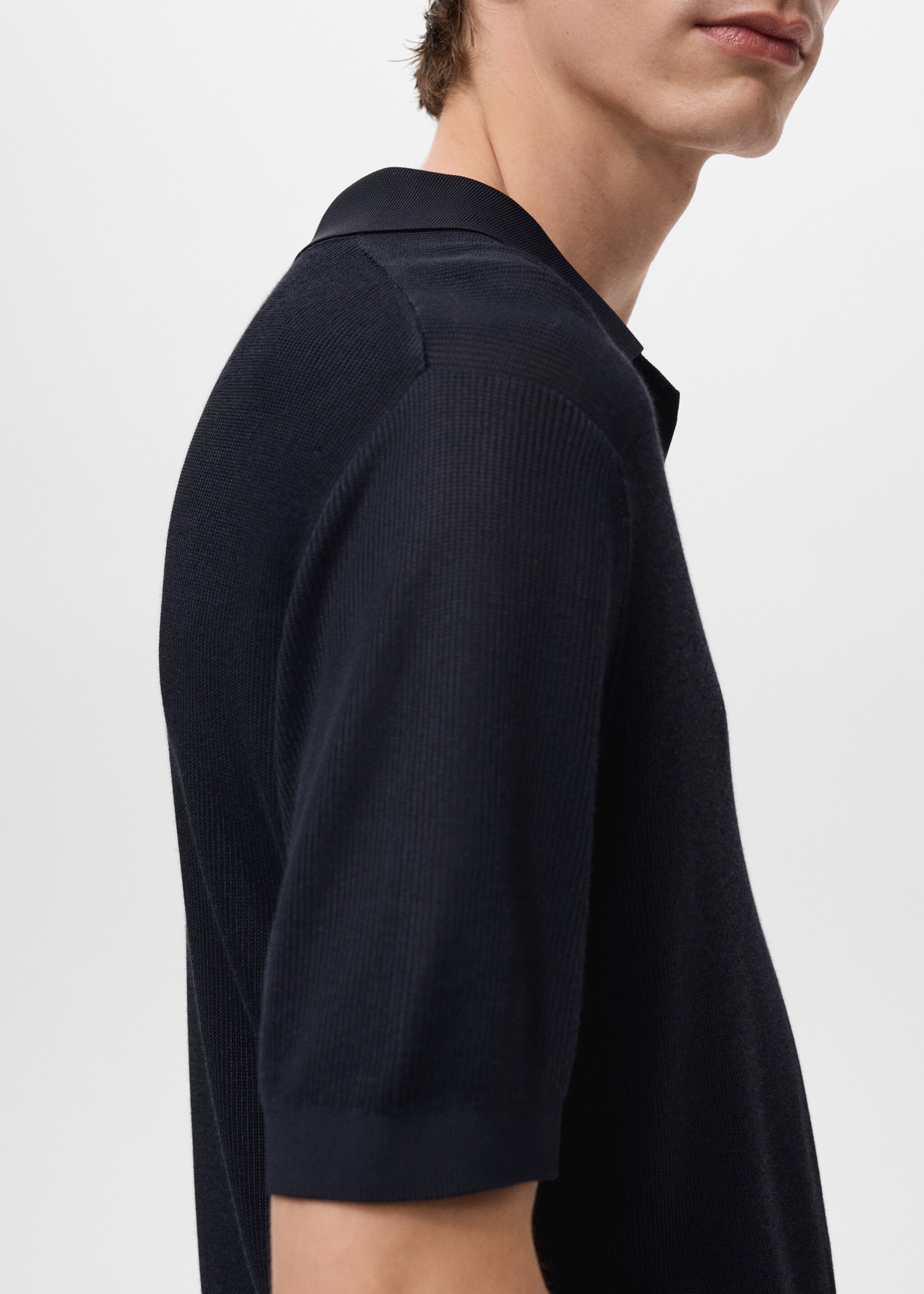 Dun katoenen gebreid poloshirt - Detail van het artikel 6