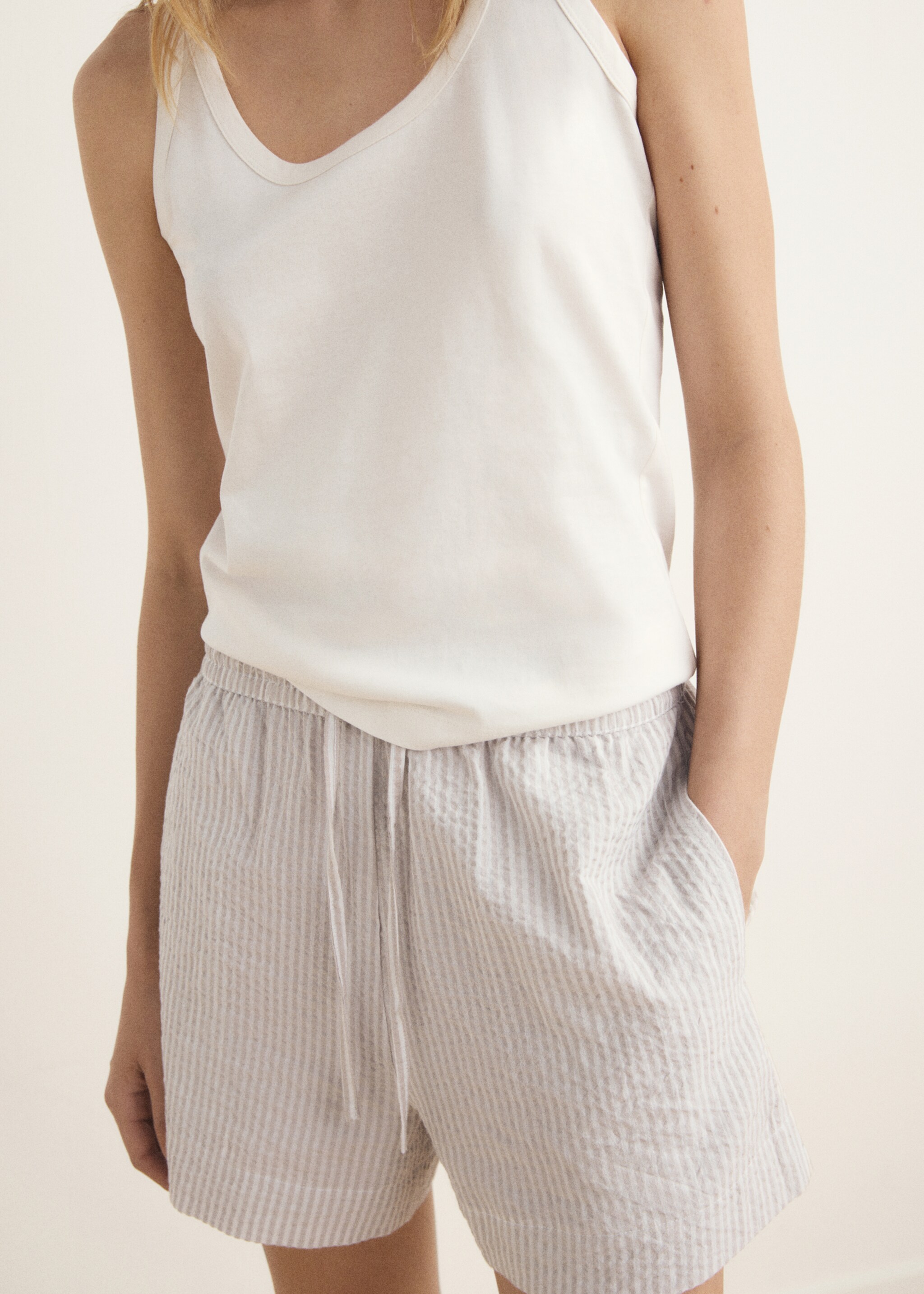 Two-piece striped seersucker pyjama shorts - Medium plane, Medium Brown. Ref: 17094425-00.
