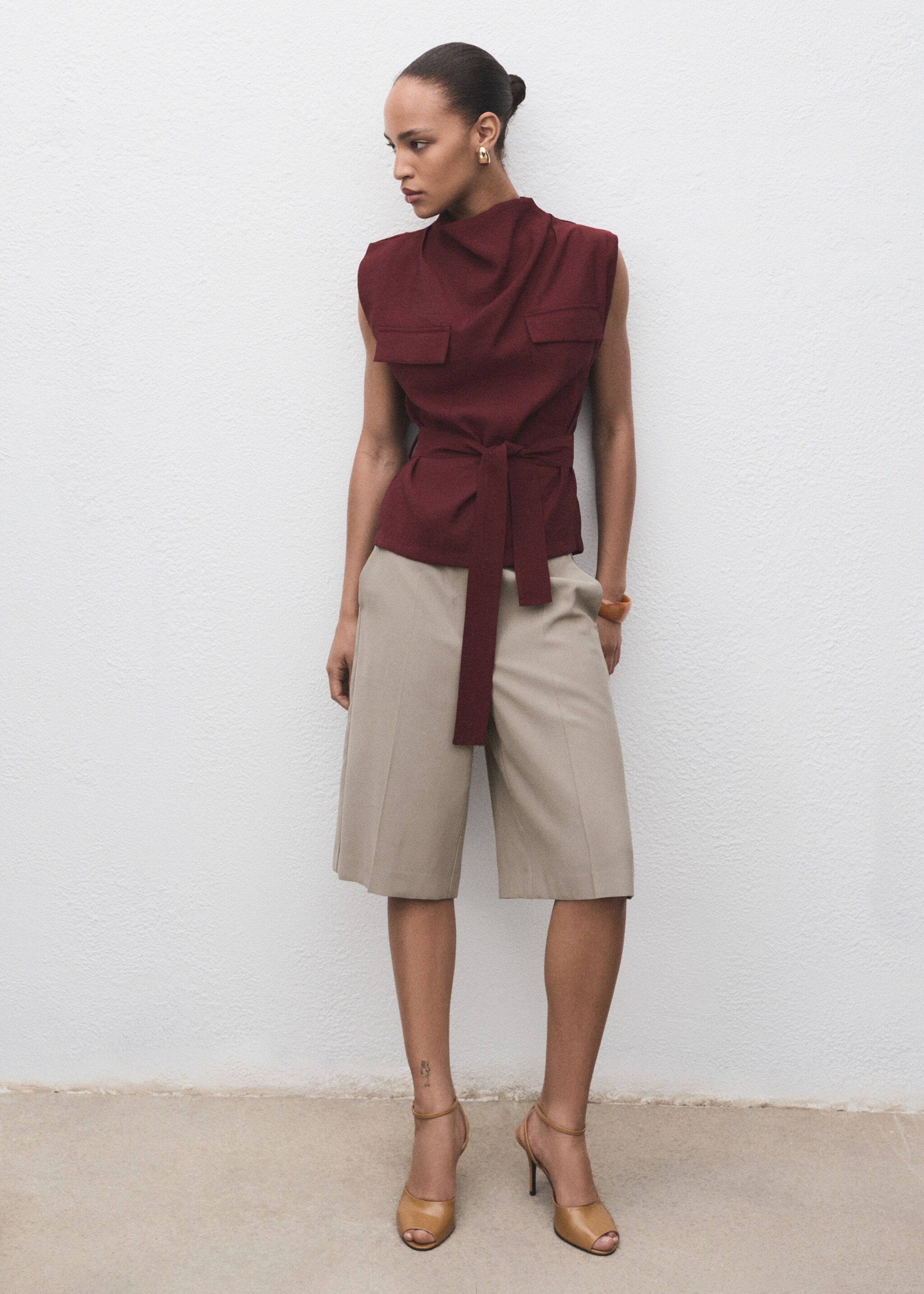 Bermudashorts med middels midjehøyde - Artikkeldetalj 2, Grå. Ref: 17094426-00.