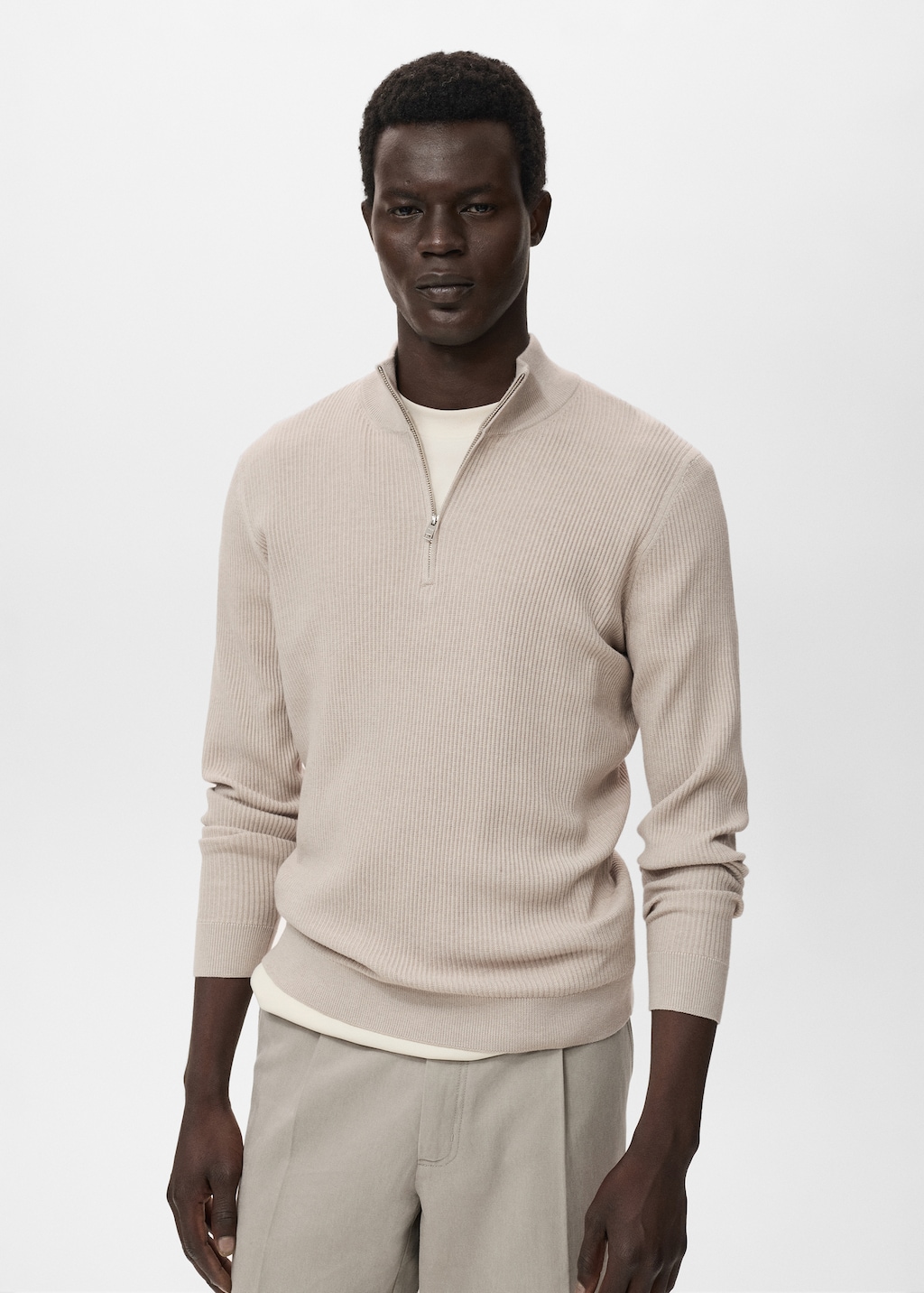 Ribbed sweater with zip neck