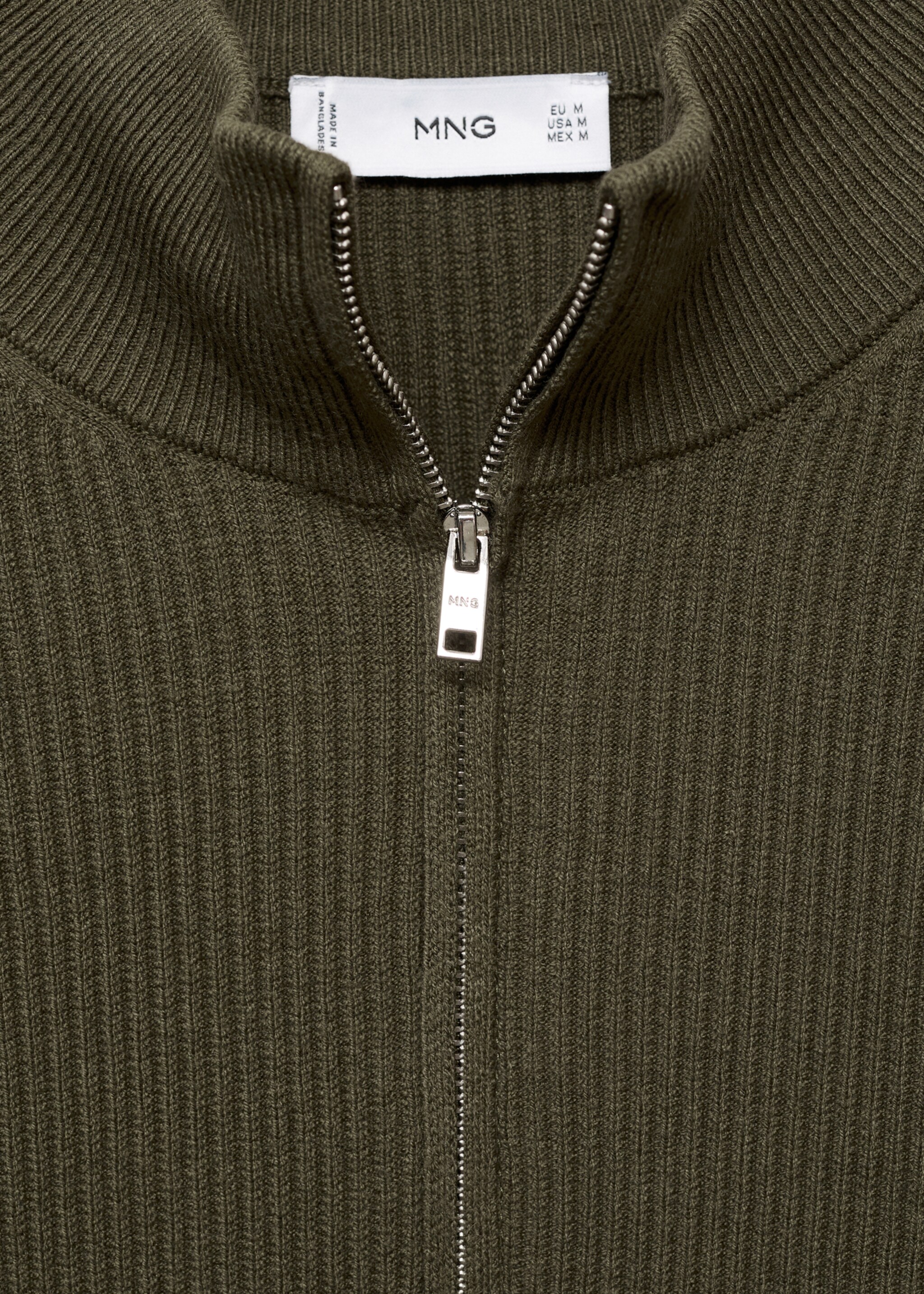 Ribbed sweater with zip neck - Details of the article 8, Olive Green. Ref: 17094427-00.
