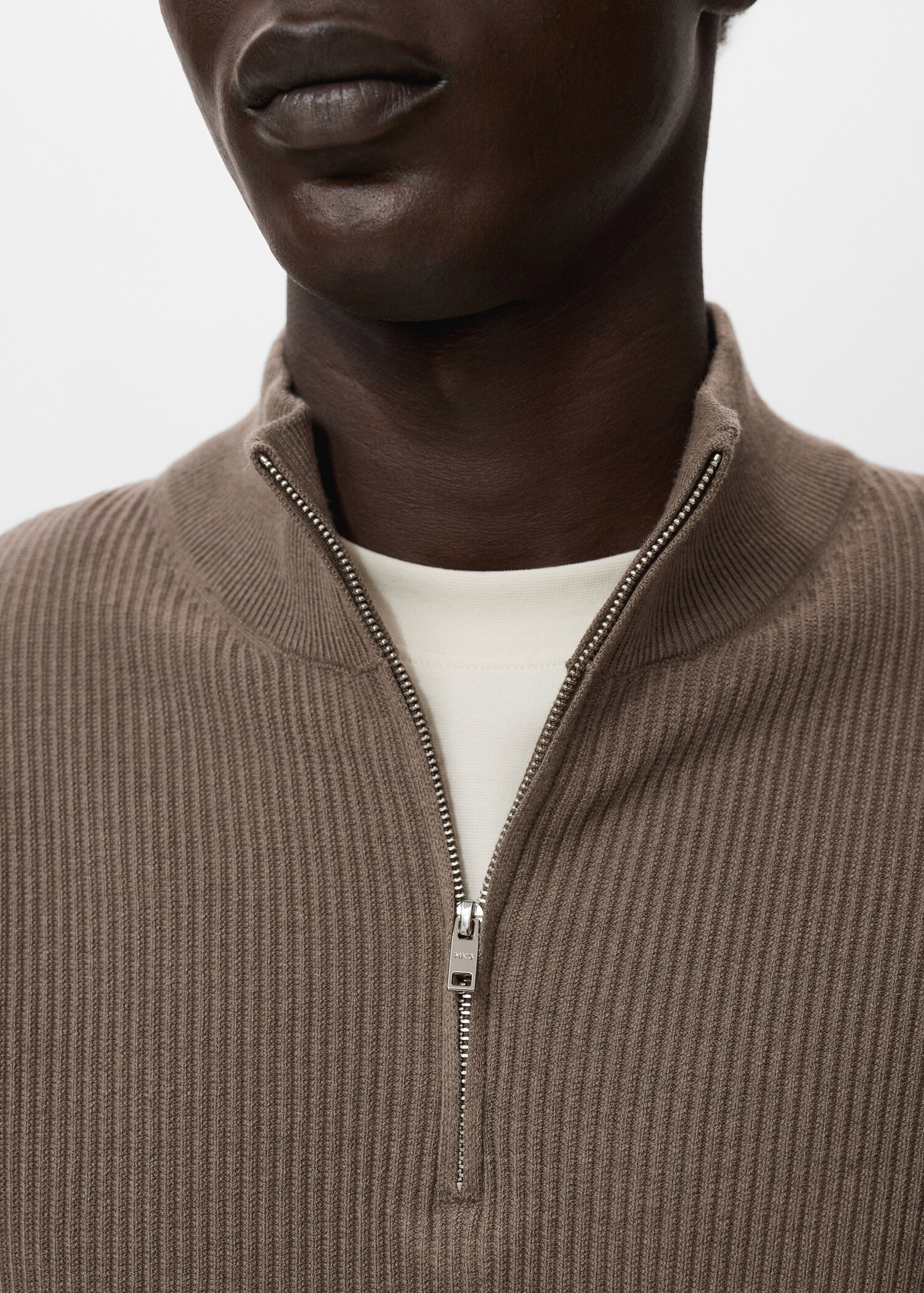 Pull-over maille côtelée col zippé - Détail de l'article 1