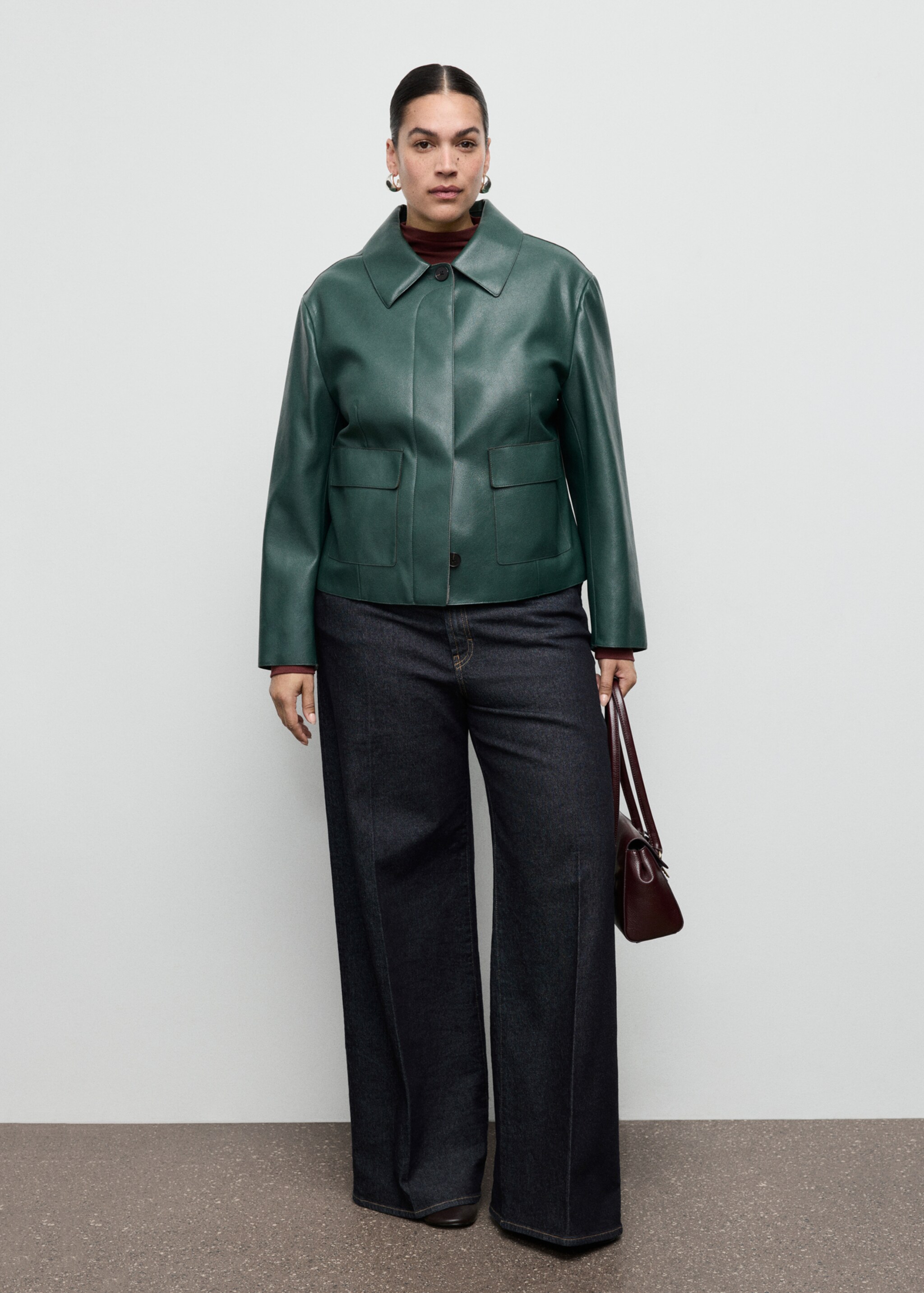 Chaqueta efecto piel bolsillos - Detalle del artículo 3, Verde. Ref: 17094433-00.