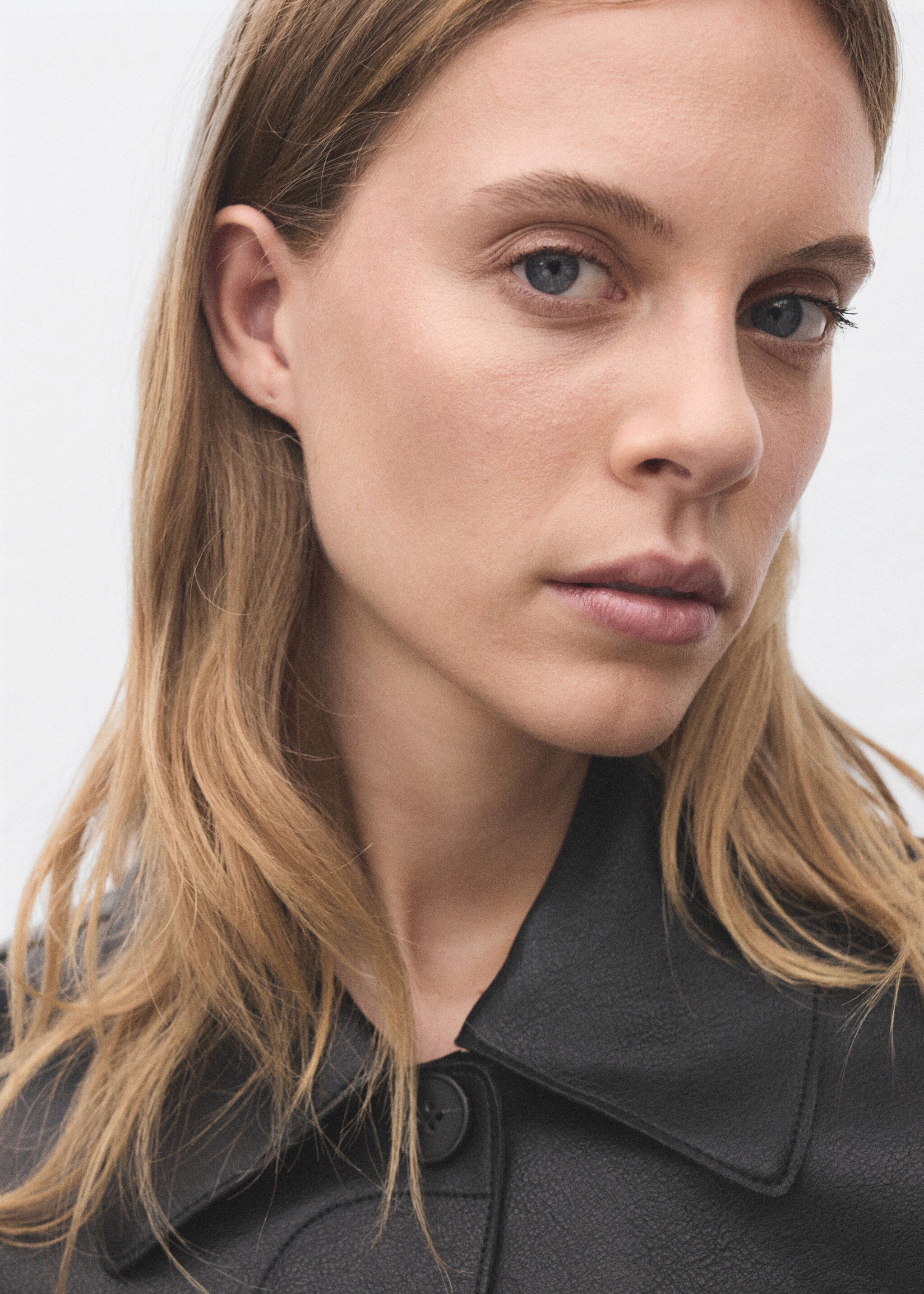 Leather-effect jacket with pockets - Details of the article 1, Black. Ref: 17094433-00.