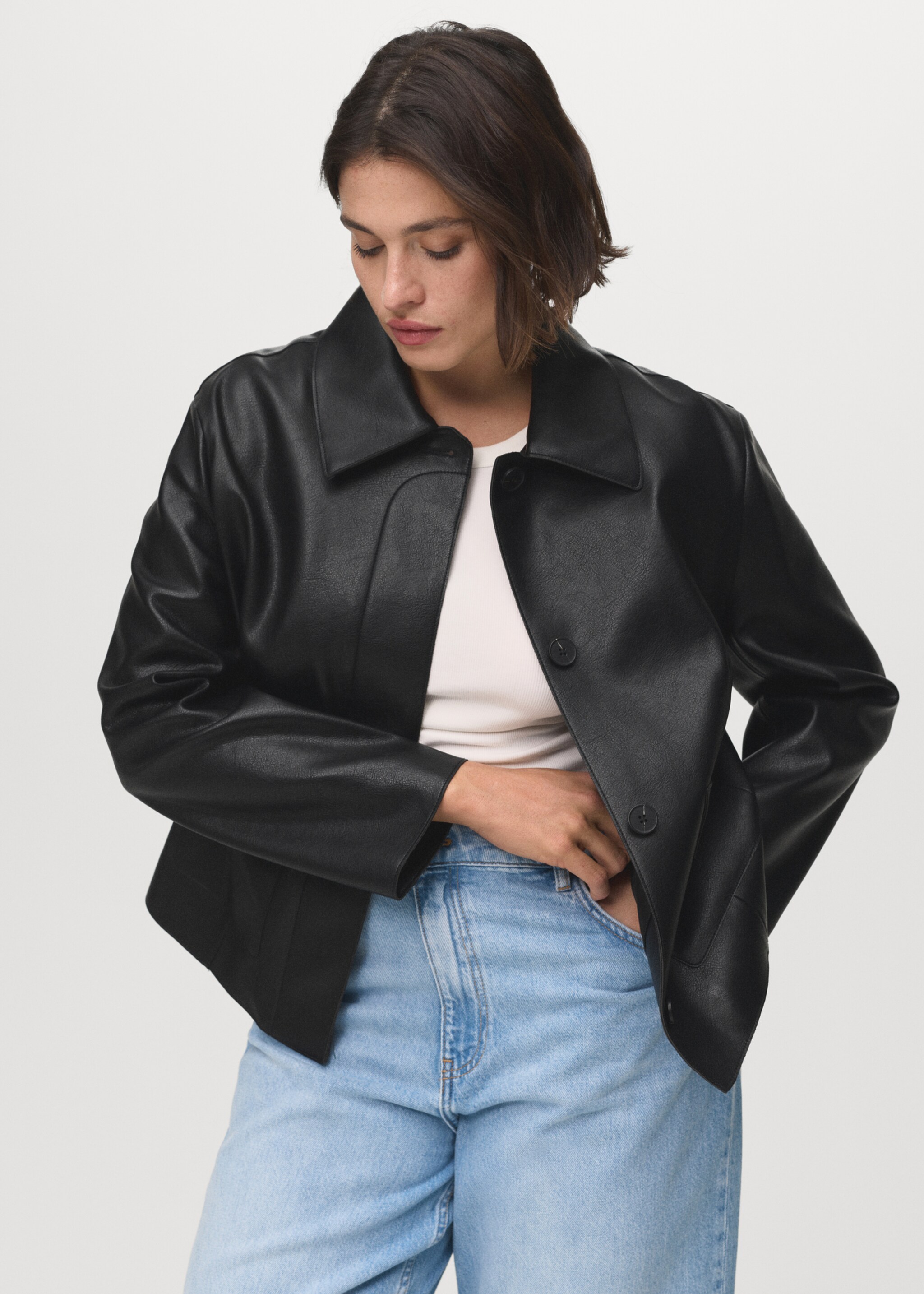 Leather-effect jacket with pockets - Details of the article 5, Black. Ref: 17094433-00.