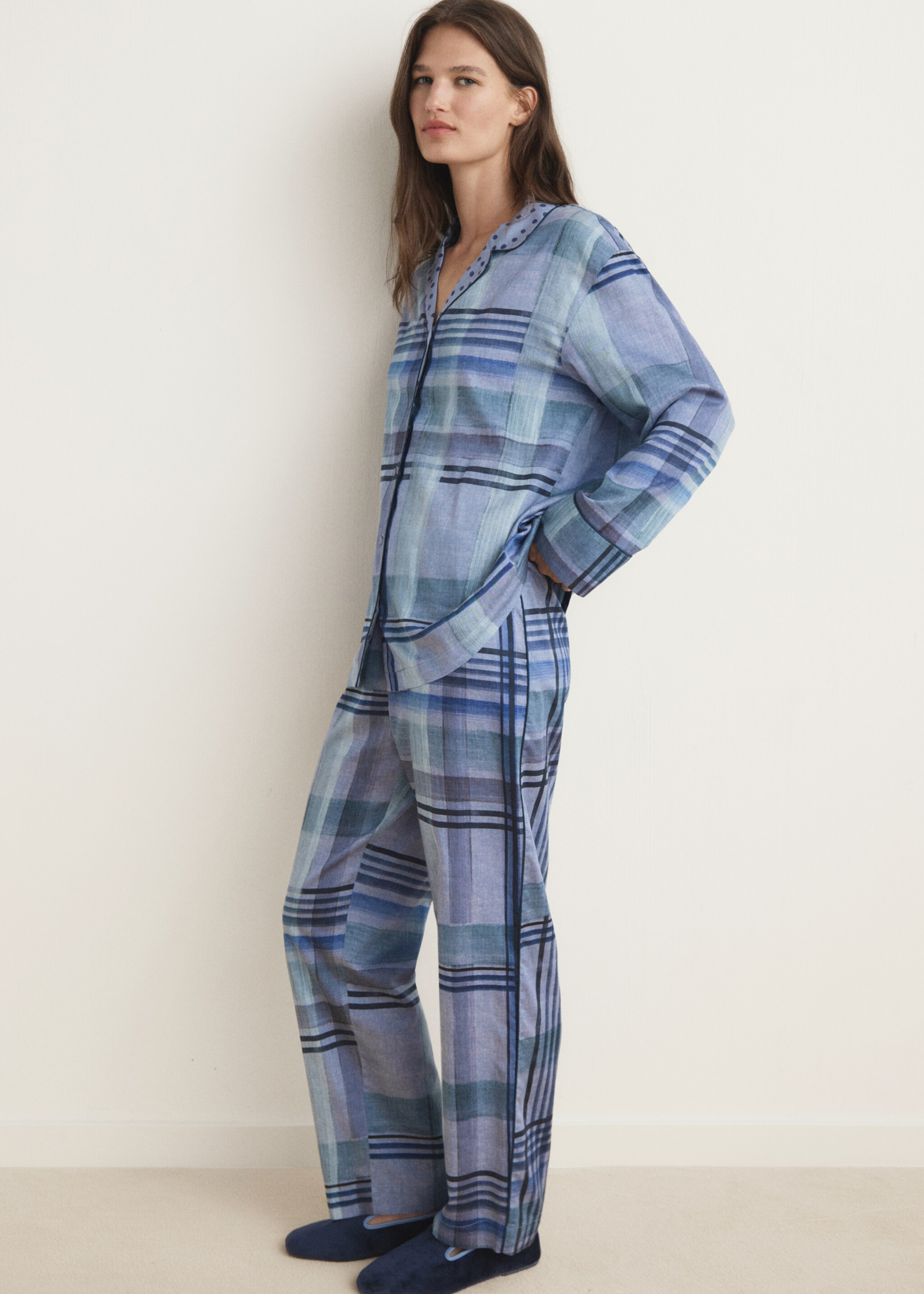 Printed pyjama trousers with piping - Details of the article 2, Ink Blue. Ref: 17094436-00.