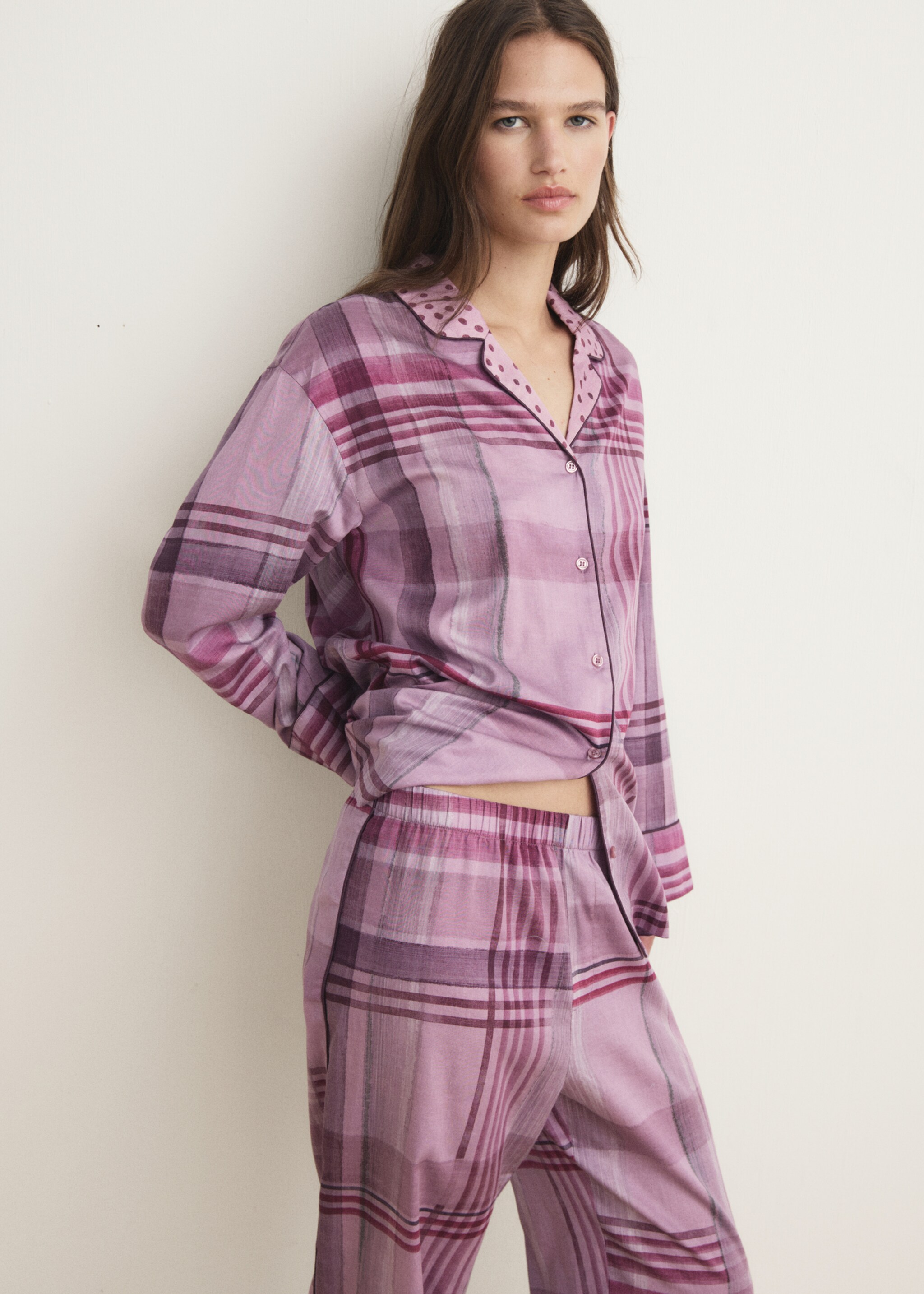 Printed pyjama trousers with piping - Details of the article 1, Plum. Ref: 17094436-00.