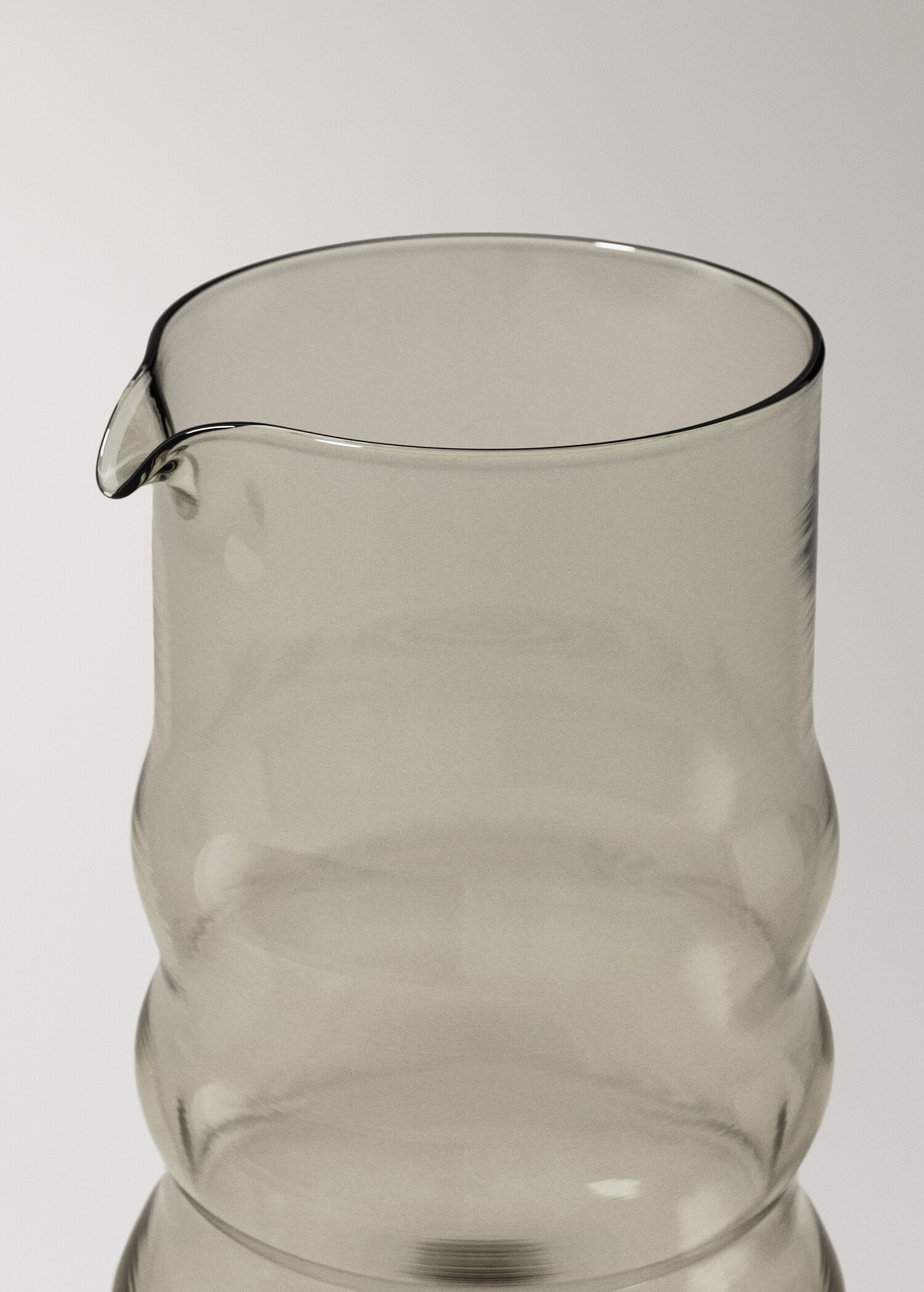 Smoked glass jug - Details of the article 2