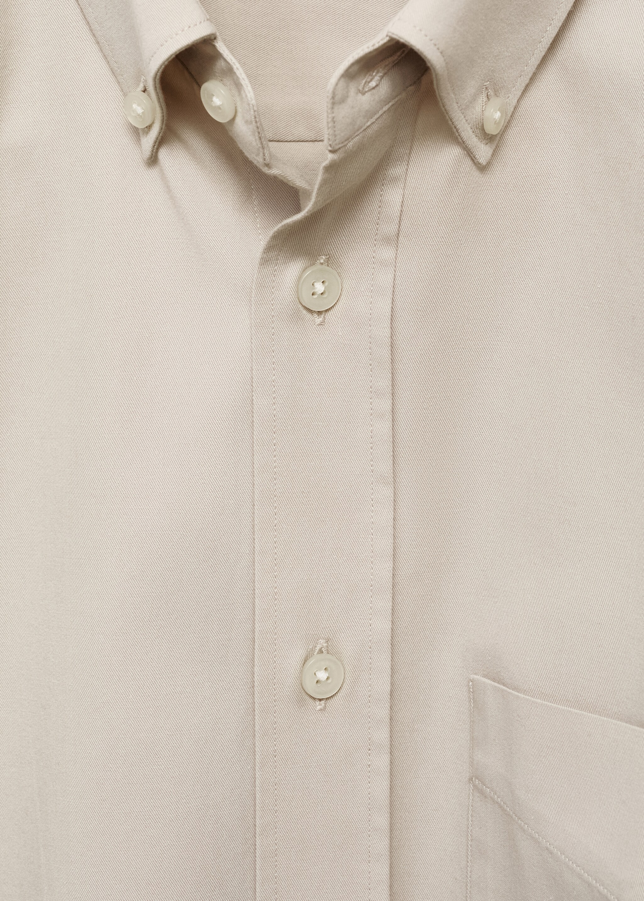 100% cotton regular fit pocket shirt - Details of the article 8, Ecru. Ref: 17094440-00.