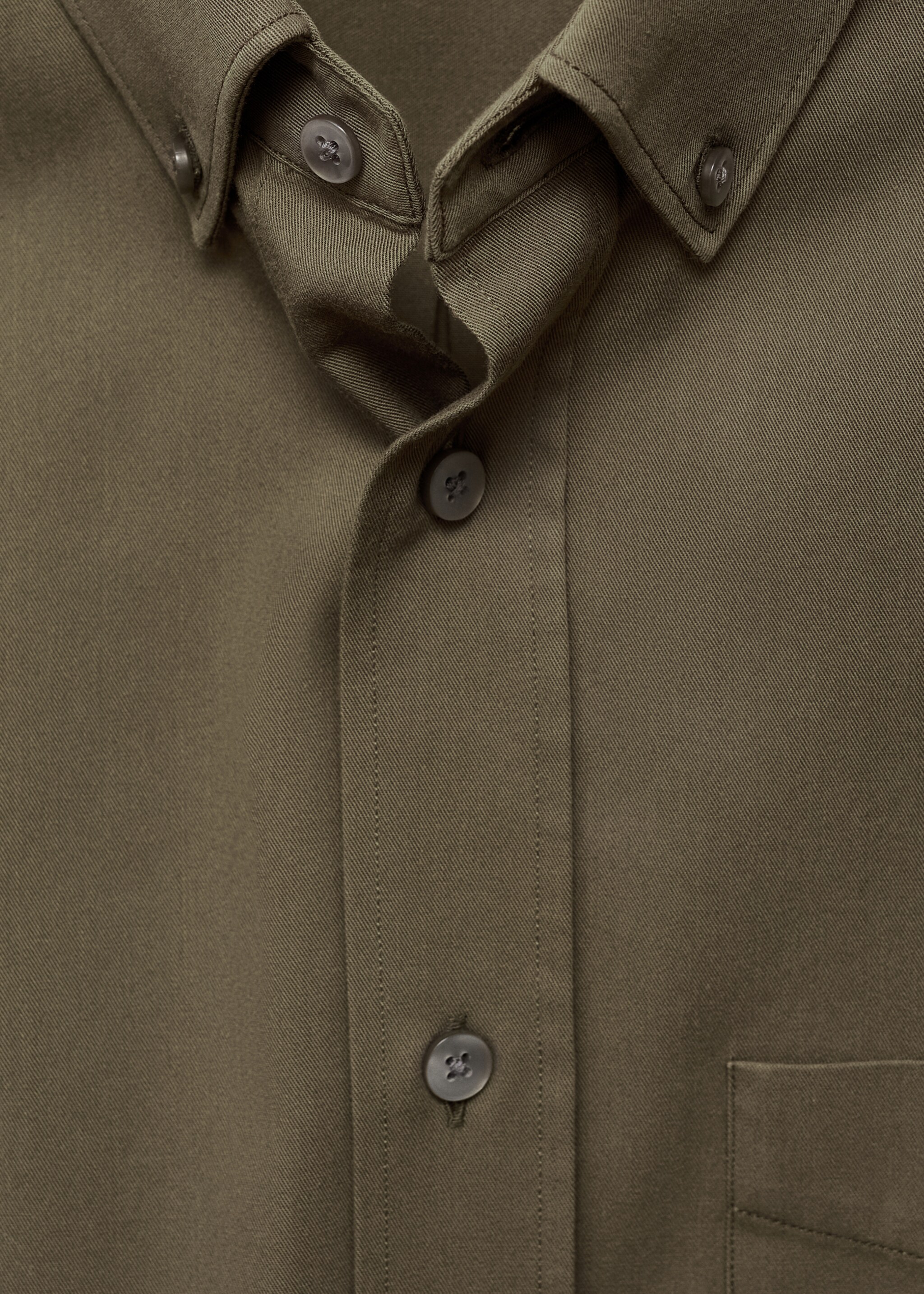 100% cotton regular fit pocket shirt - Details of the article 8, Medium Brown. Ref: 17094440-00.